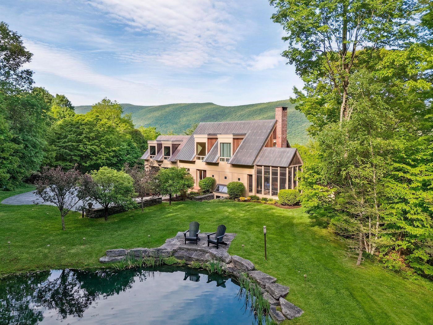 655 Squirrel Hollow Road Property Photo 1