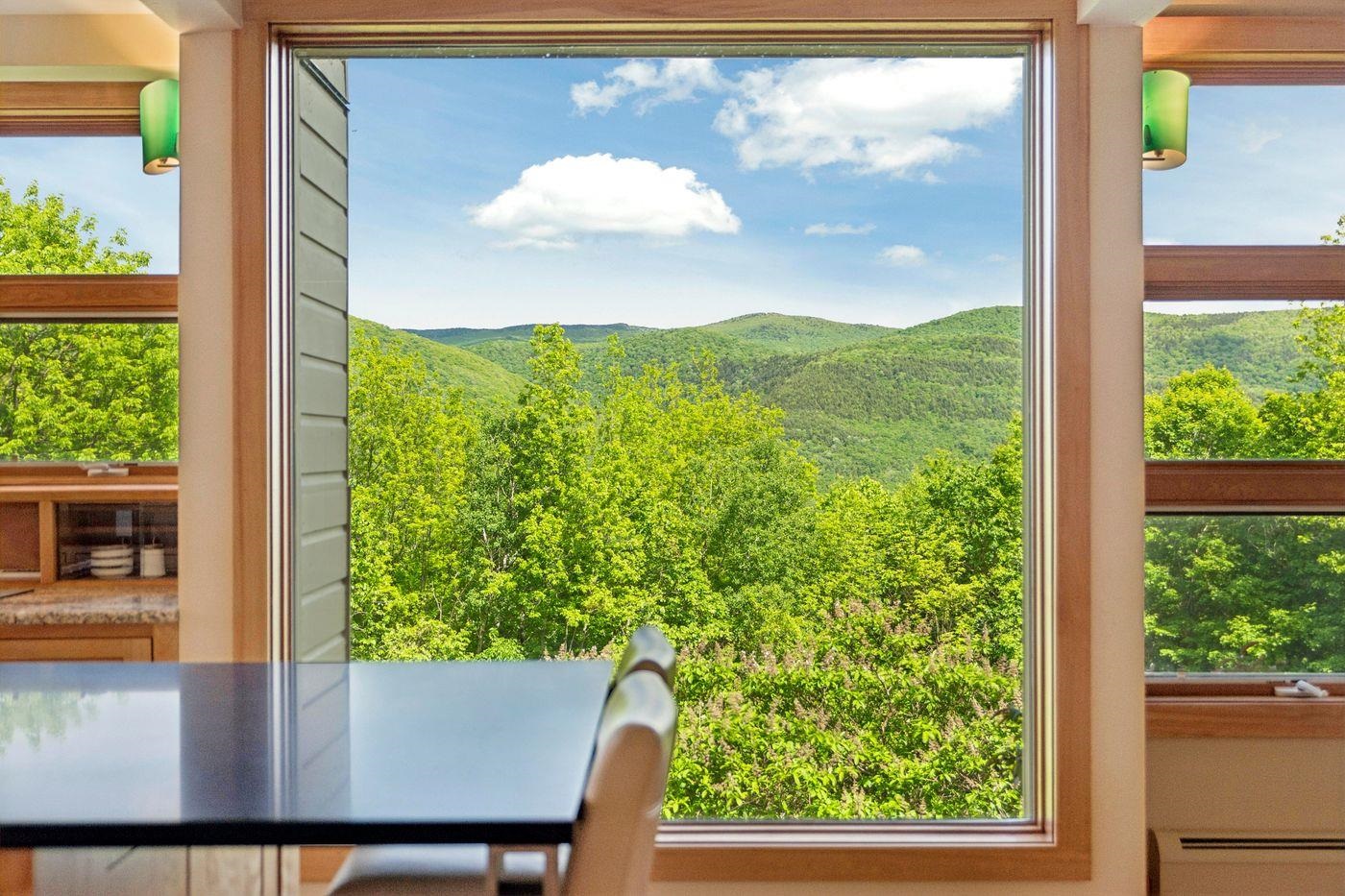 655 Squirrel Hollow Road Property Photo 10