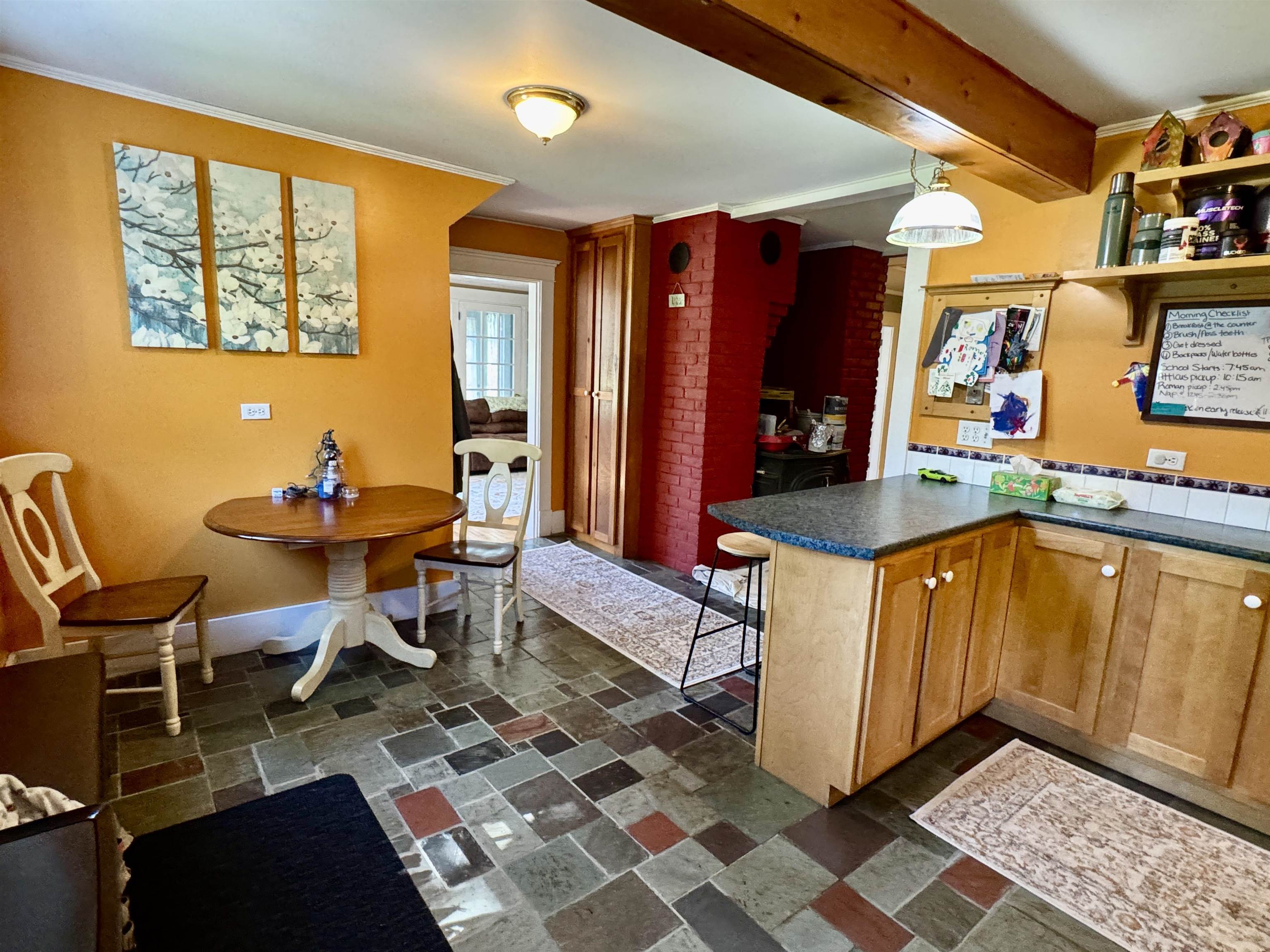 335 Caswell Avenue Property Photo 10