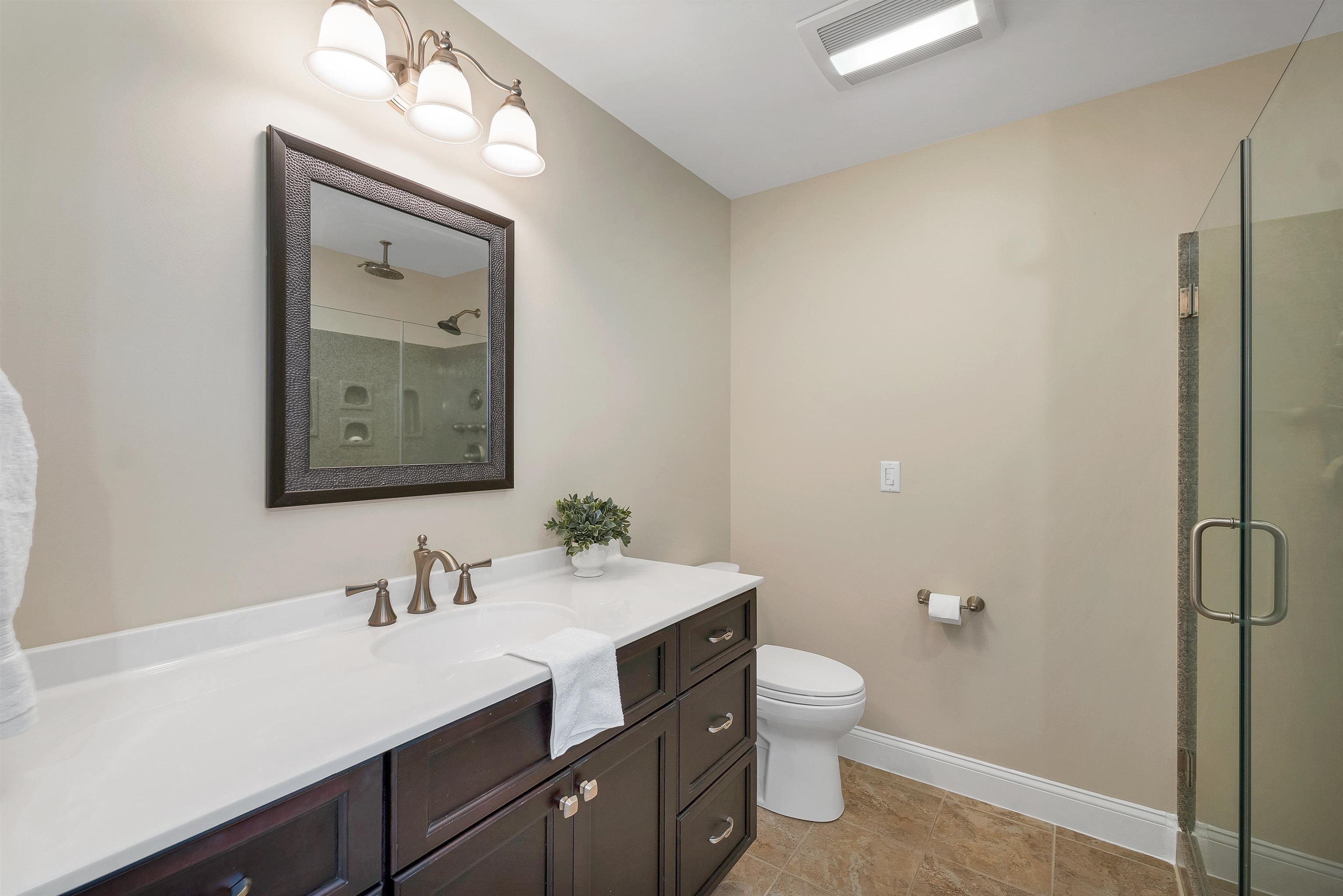 16 Palm Lane Property Photo 6