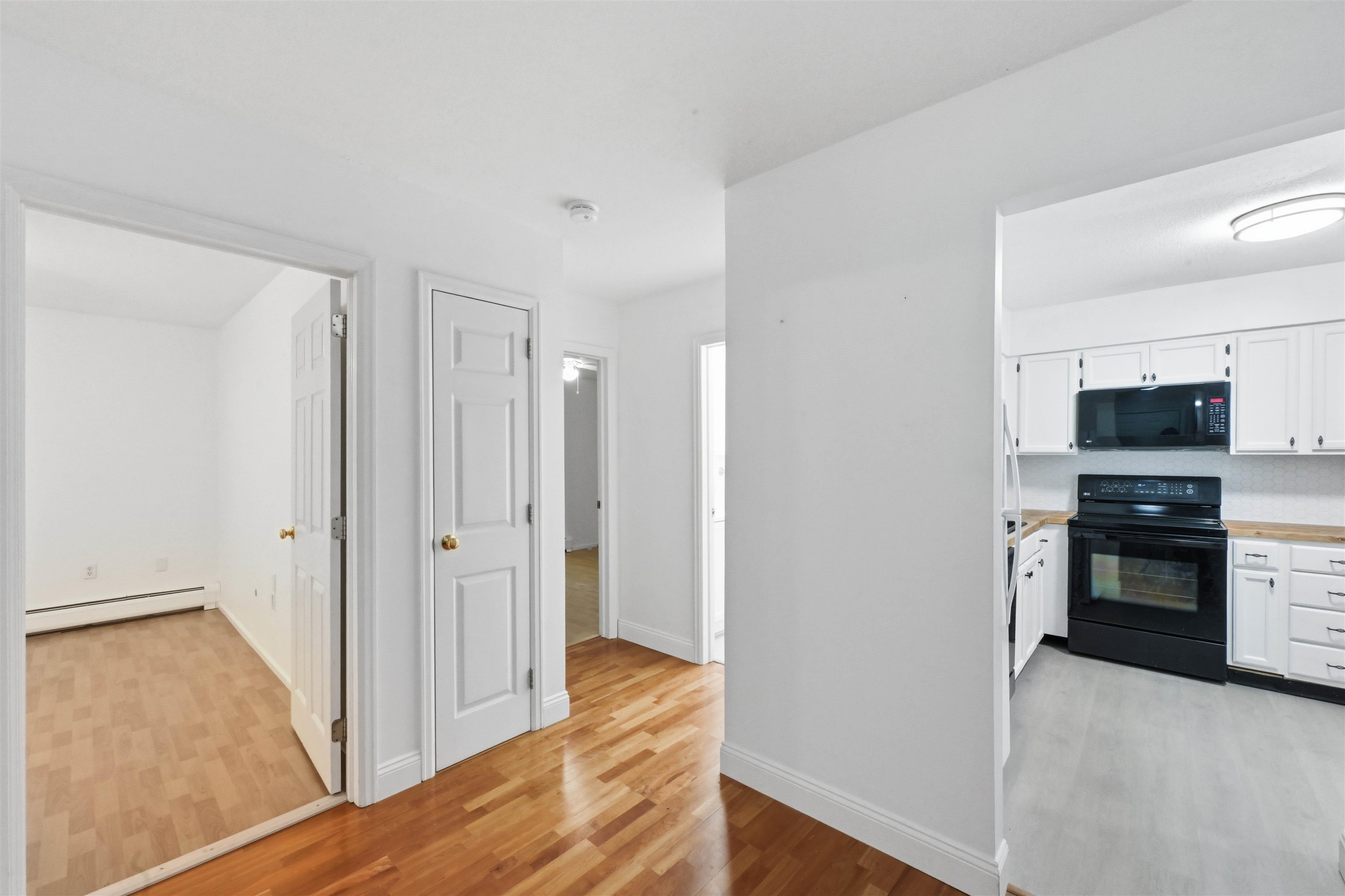 100 Kennedy Drive Property Photo 2