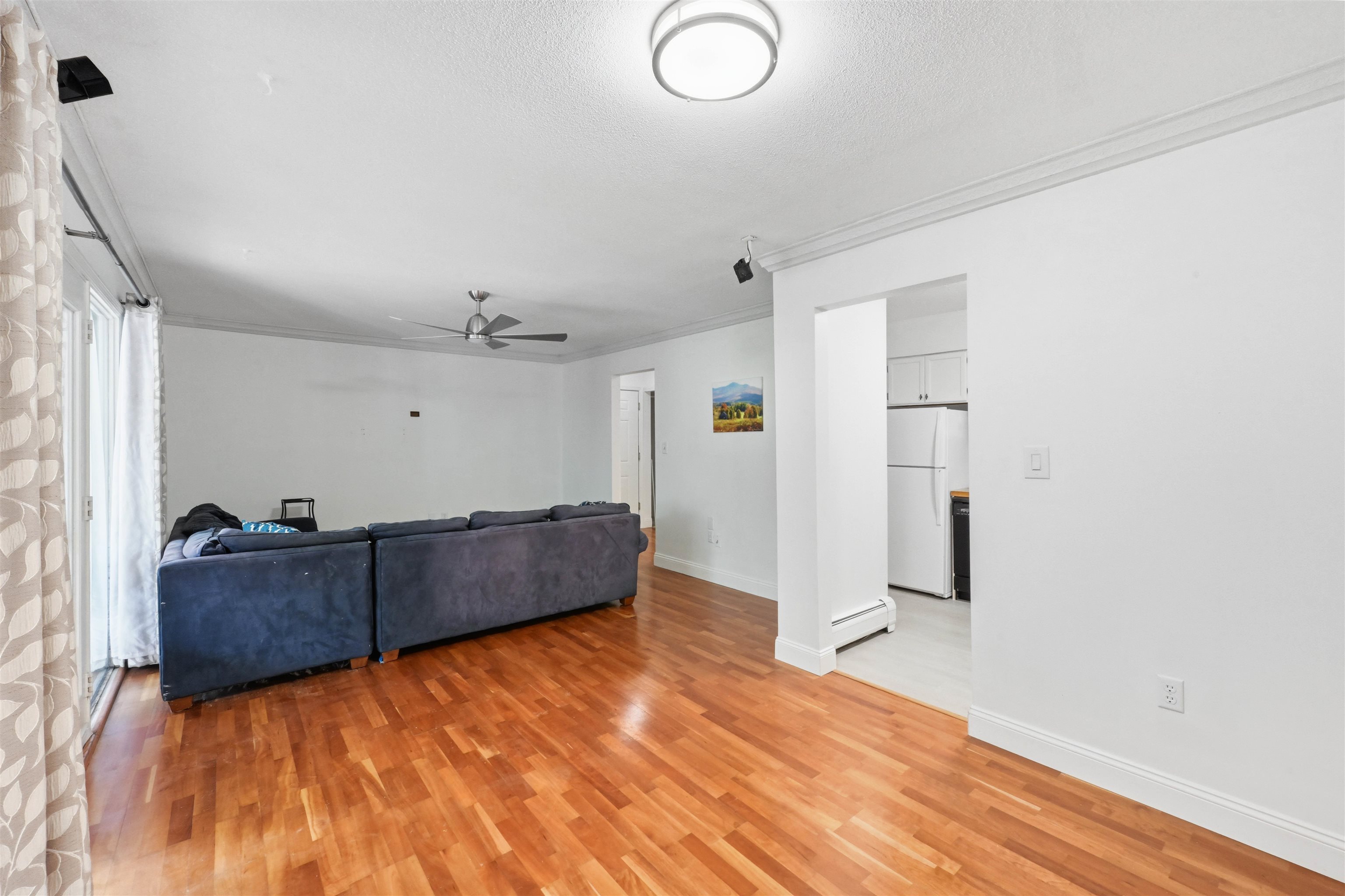 100 Kennedy Drive Property Photo 6