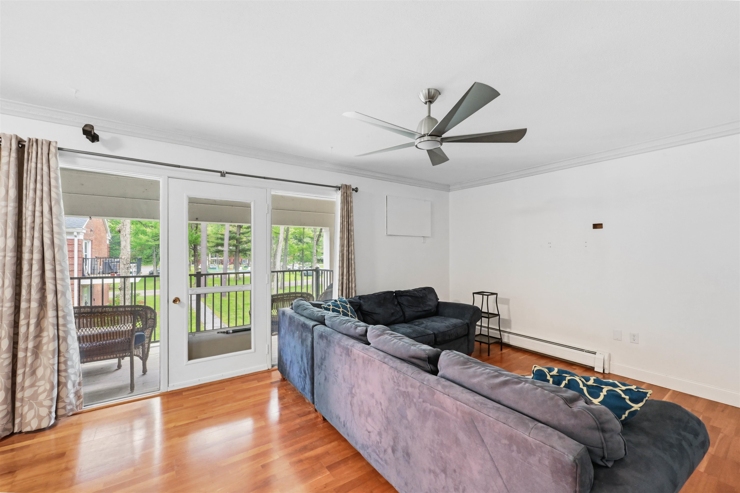 100 Kennedy Drive Property Photo 8