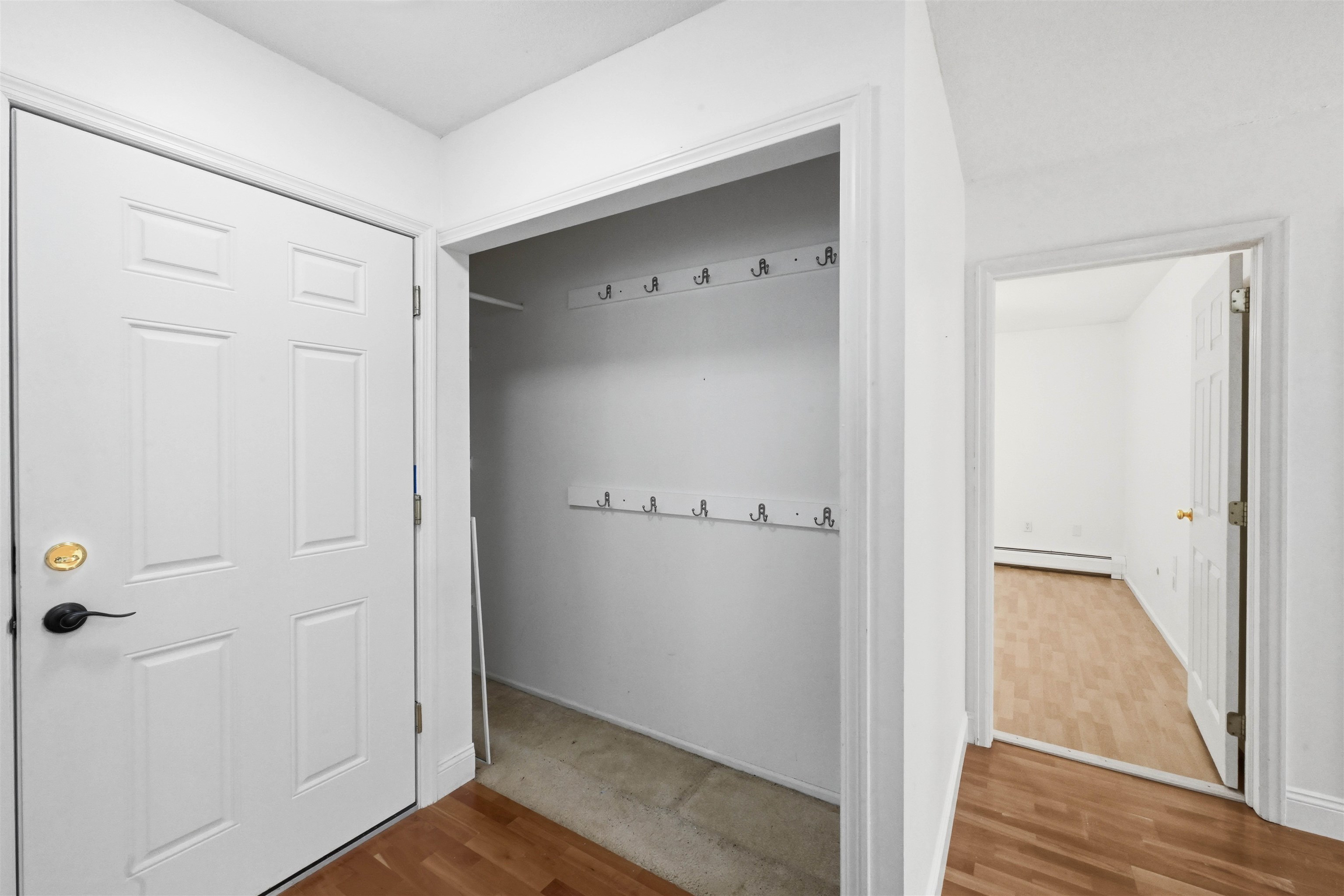 100 Kennedy Drive Property Photo 15