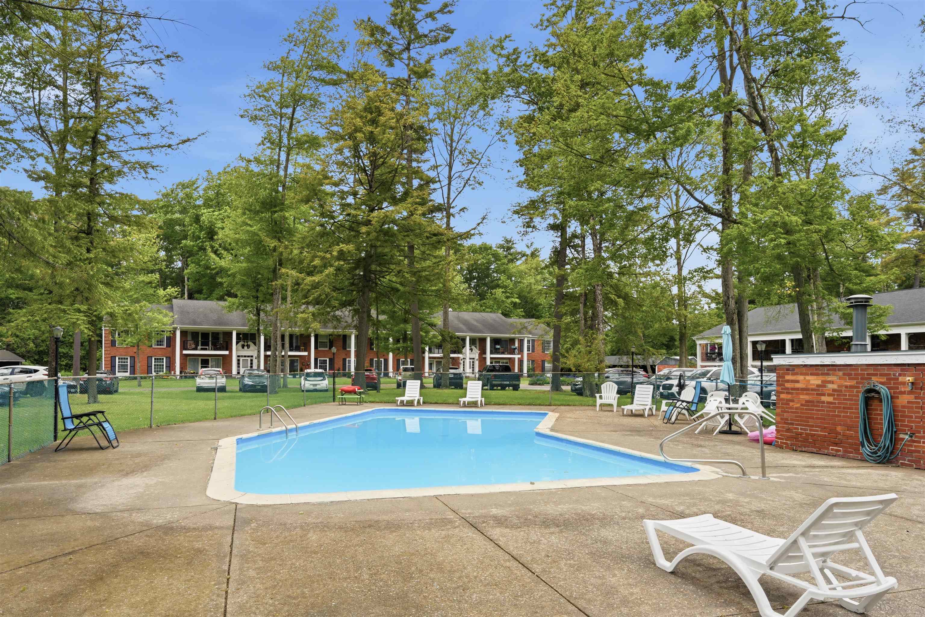 100 Kennedy Drive Property Photo 20