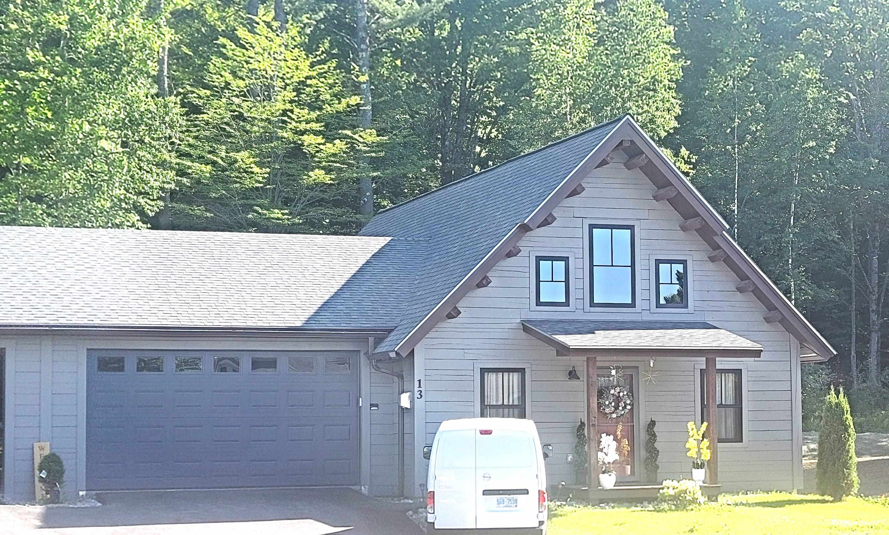 13 Stonehenge Circle Property Photo 1