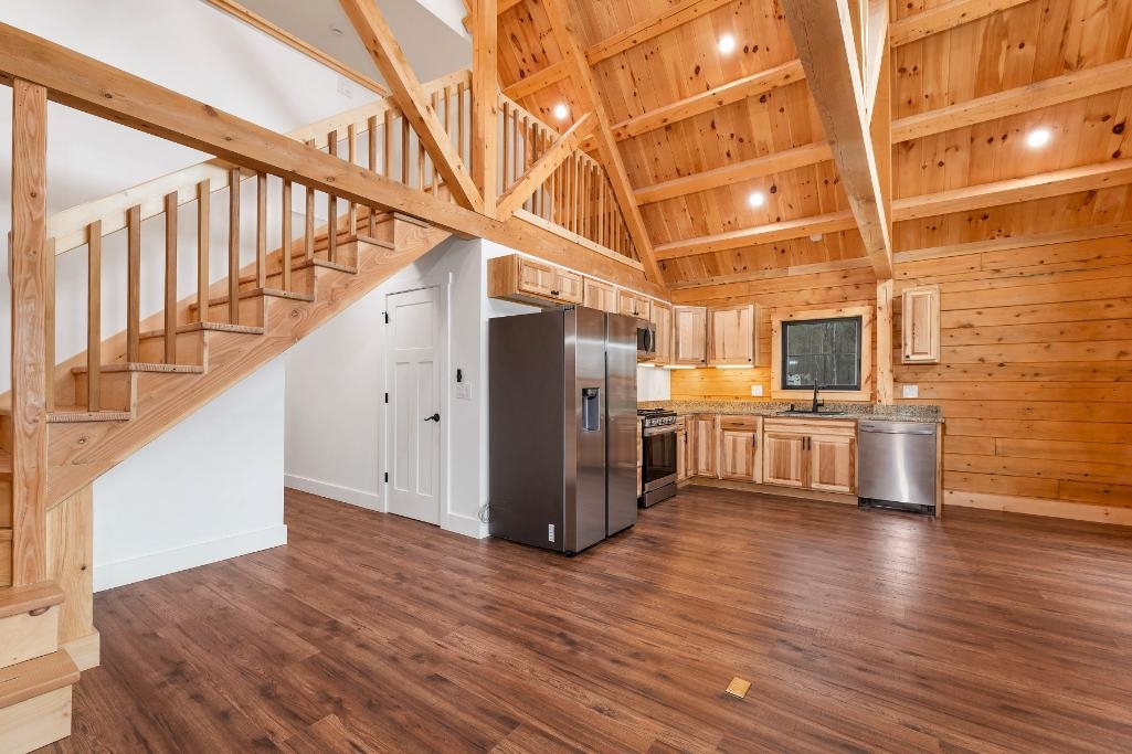 13 Stonehenge Circle Property Photo 4