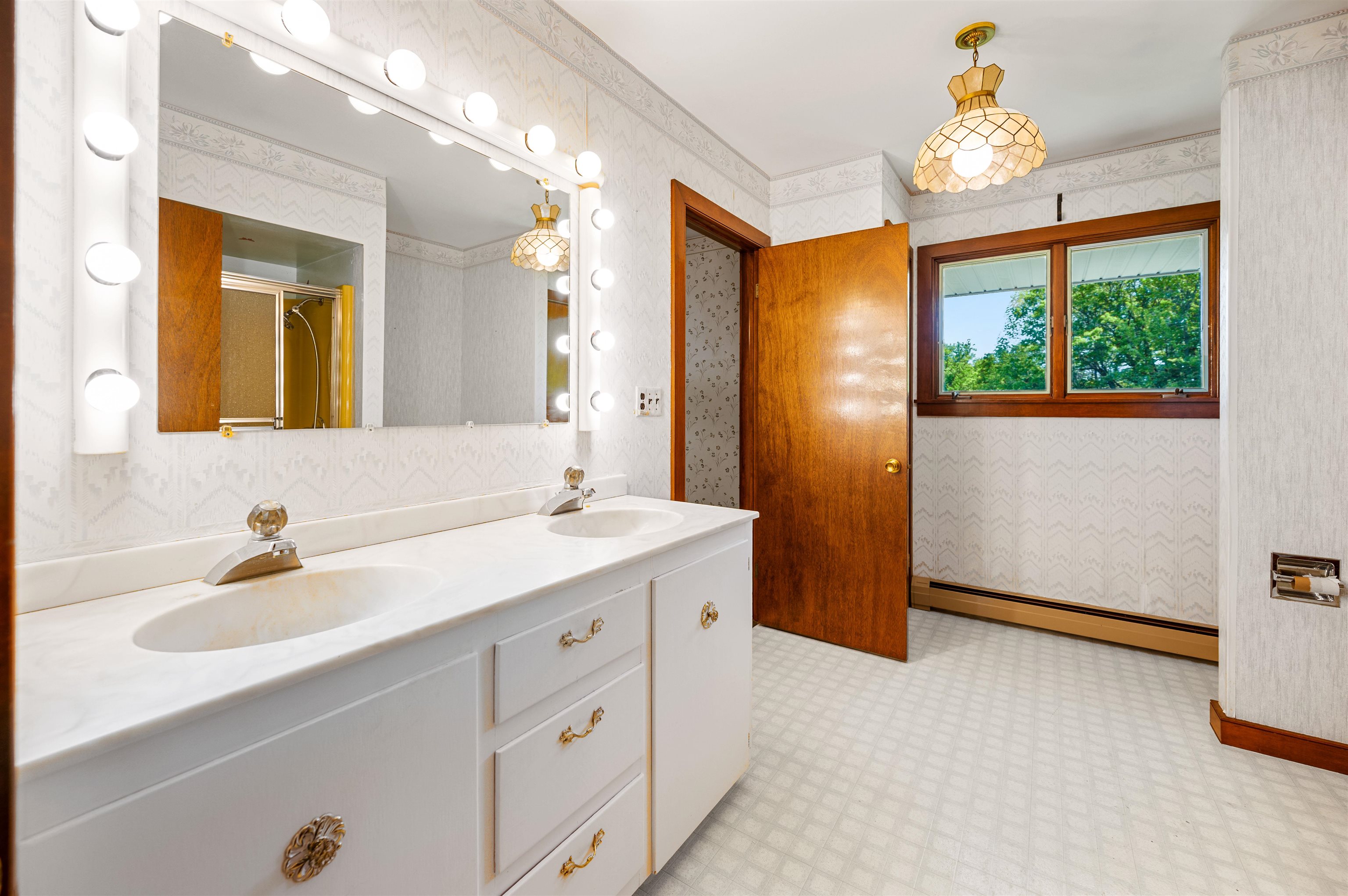 234 Buzzys Road Property Photo 18