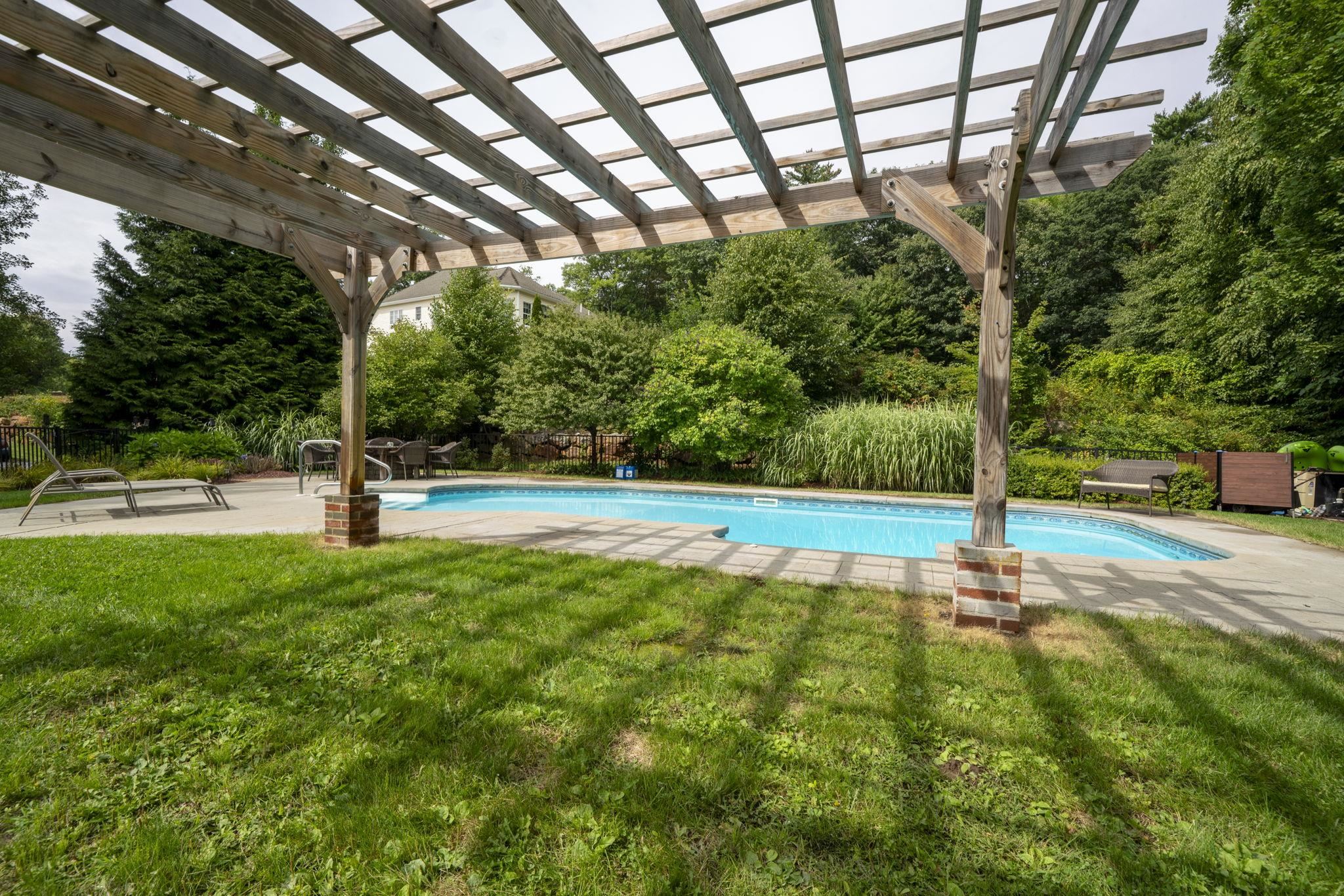 12 Rachel Way Property Photo 9
