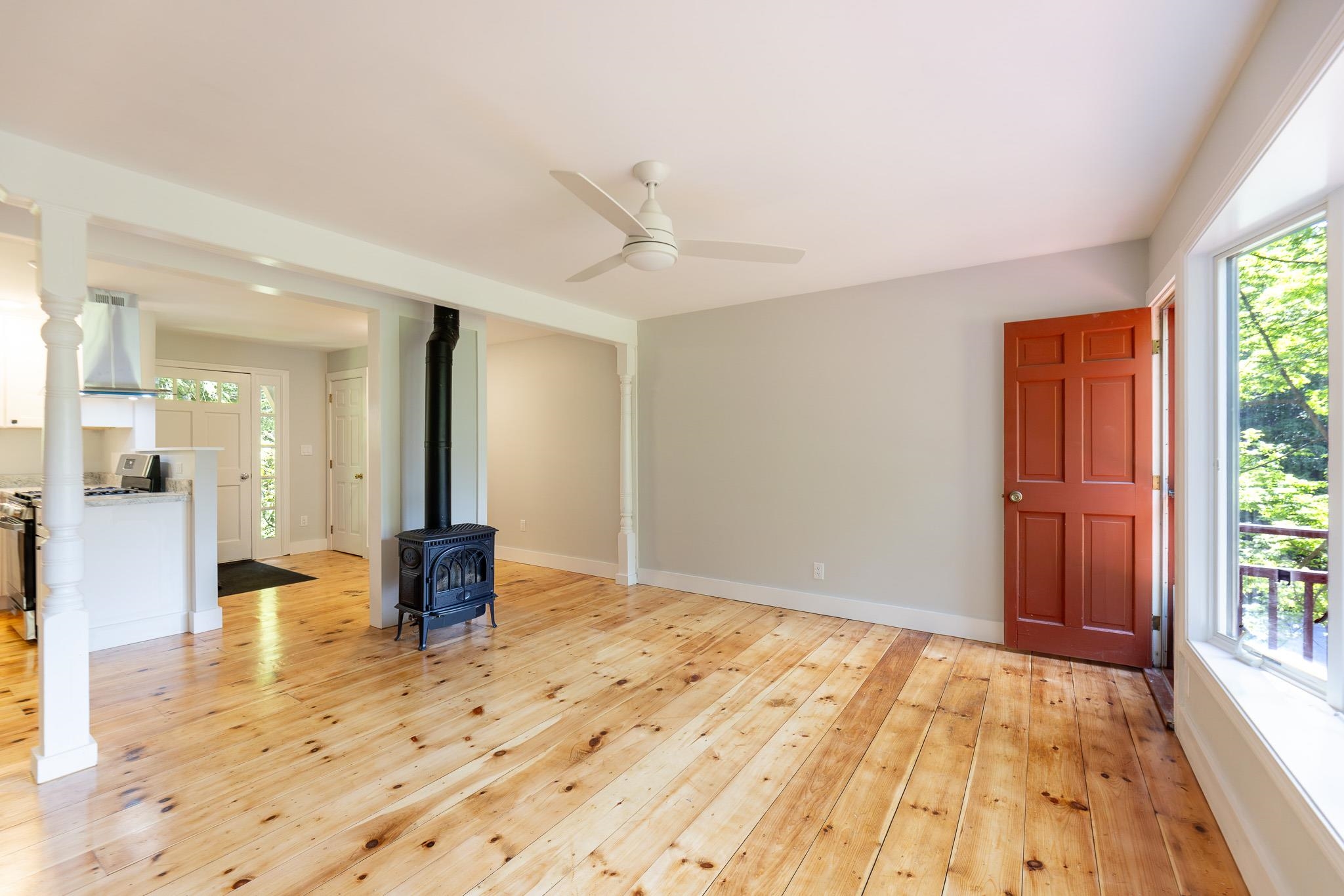 826 Hard Road Property Photo 6