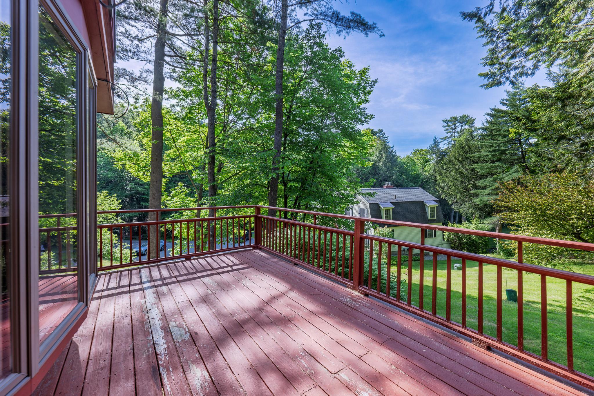 826 Hard Road Property Photo 7