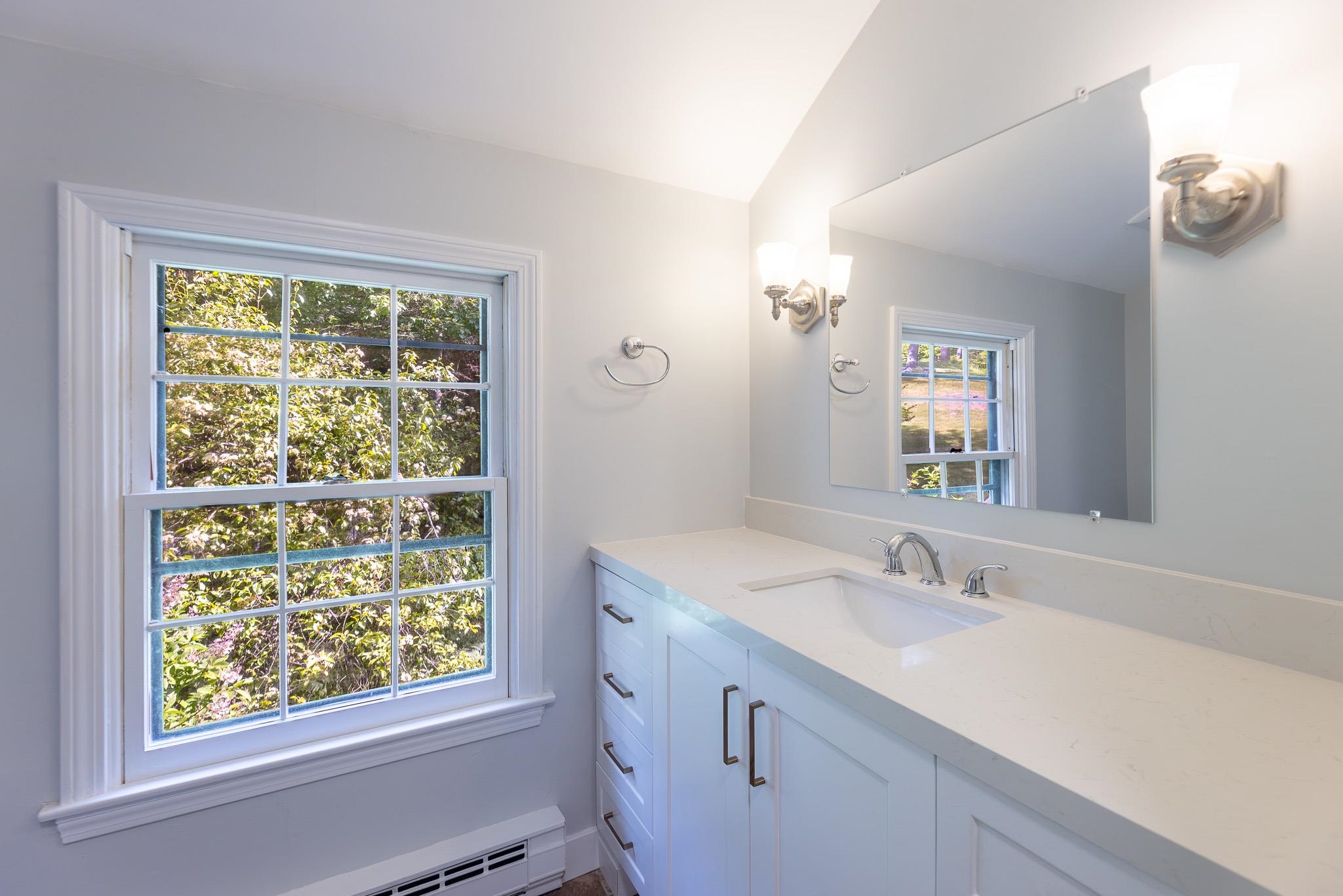 826 Hard Road Property Photo 12
