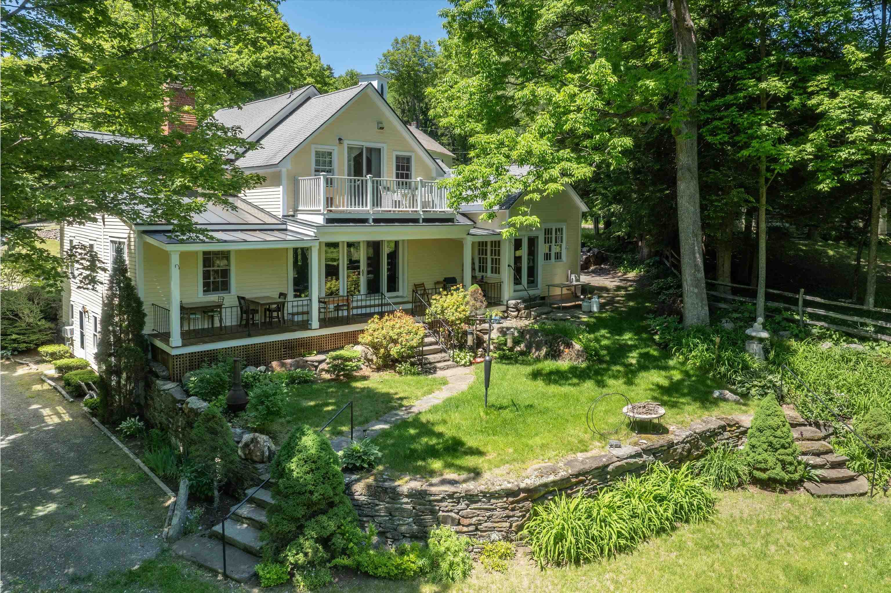 2435 Stage Road Property Photo 1