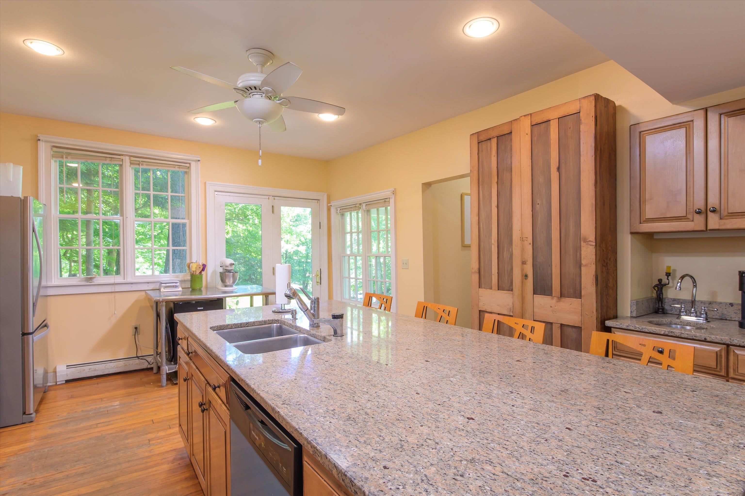 2435 Stage Road Property Photo 9
