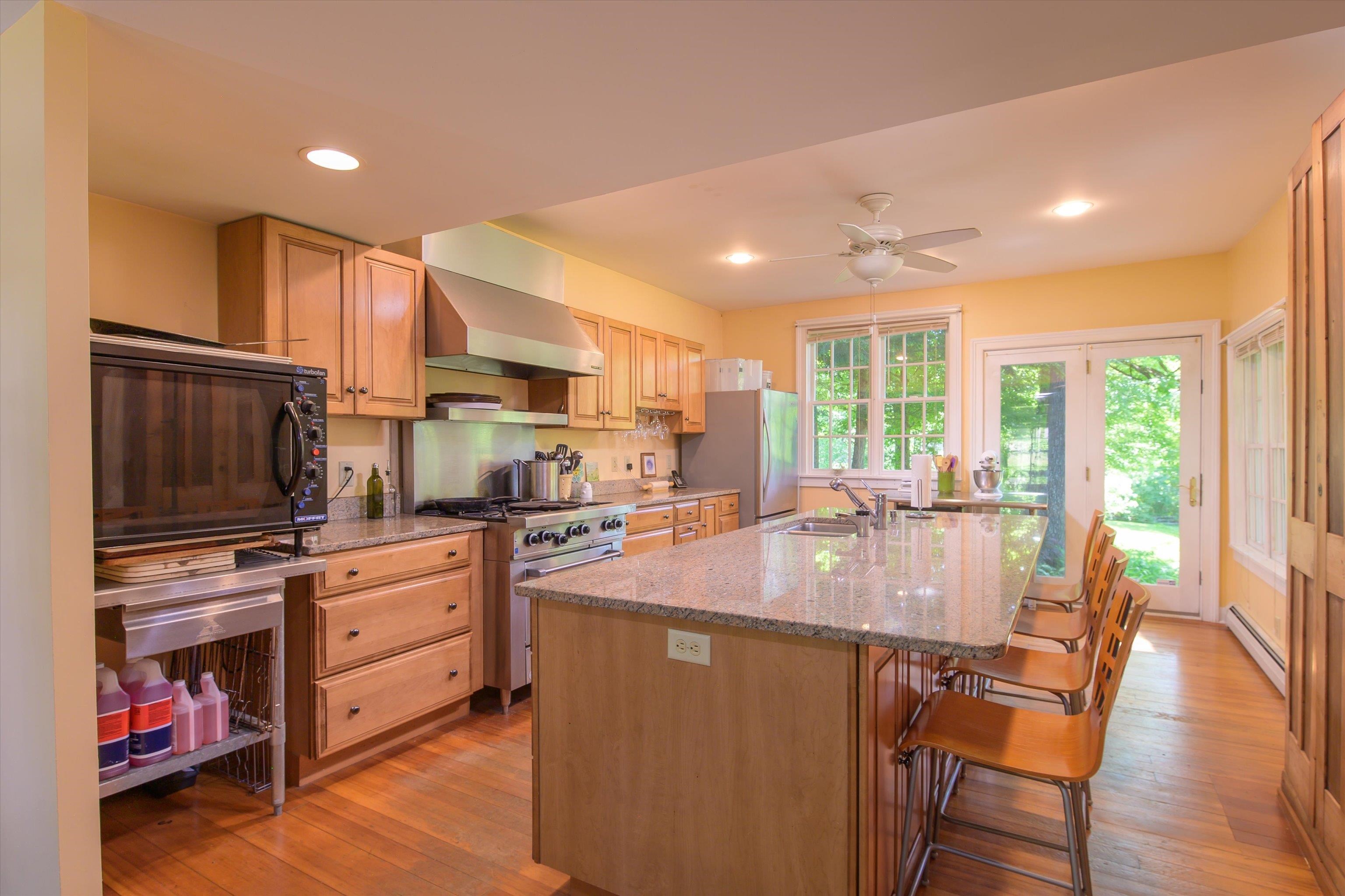 2435 Stage Road Property Photo 10
