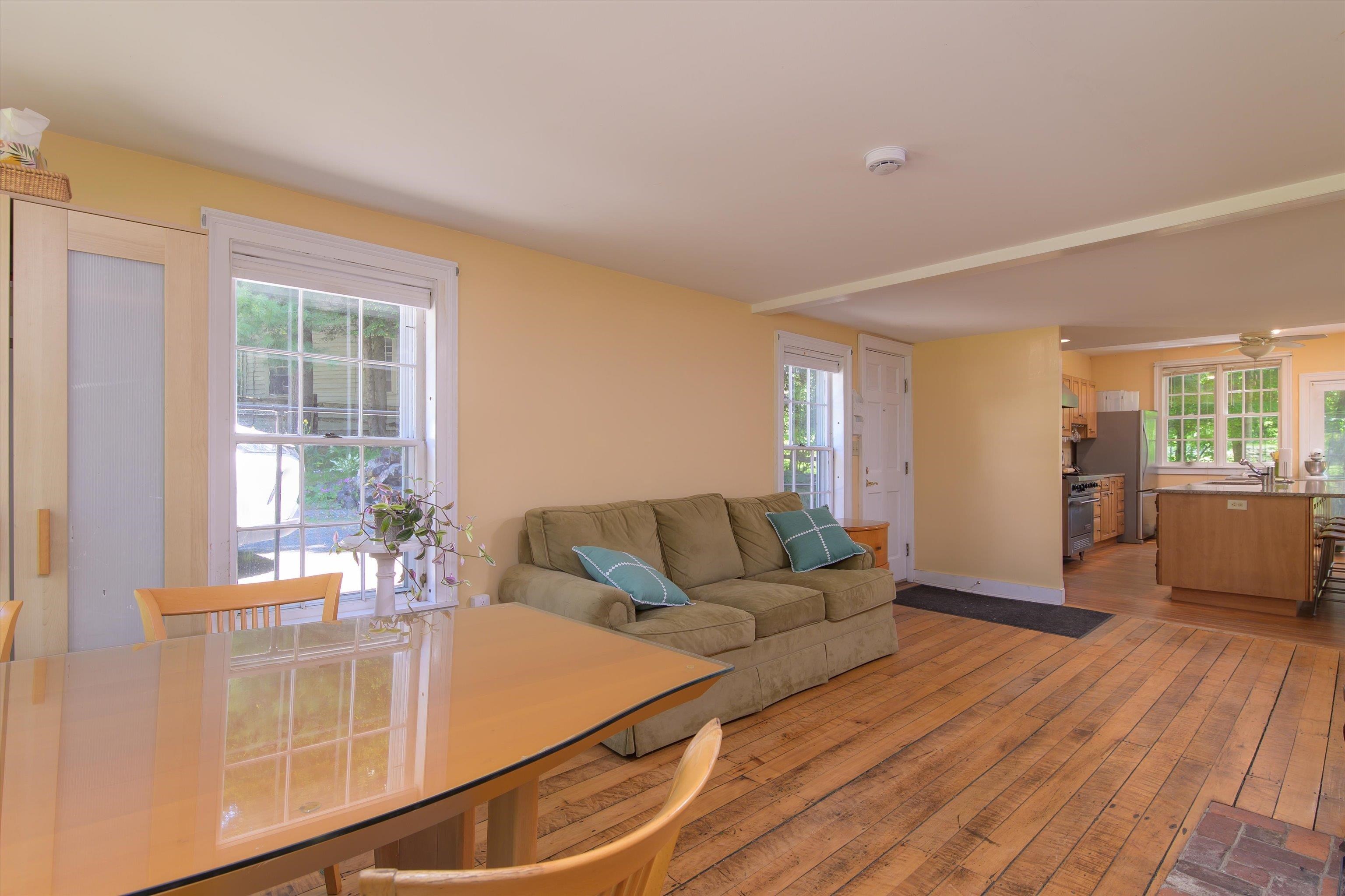 2435 Stage Road Property Photo 16
