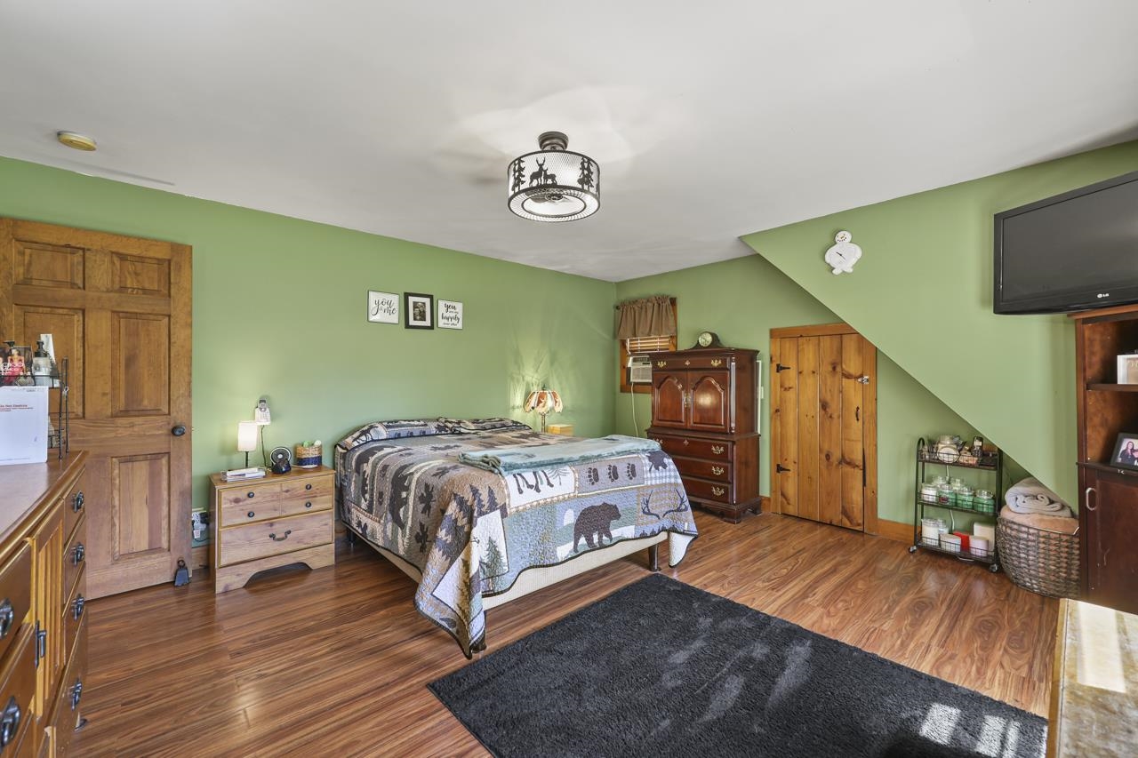 187 Poverty Row Property Photo 27