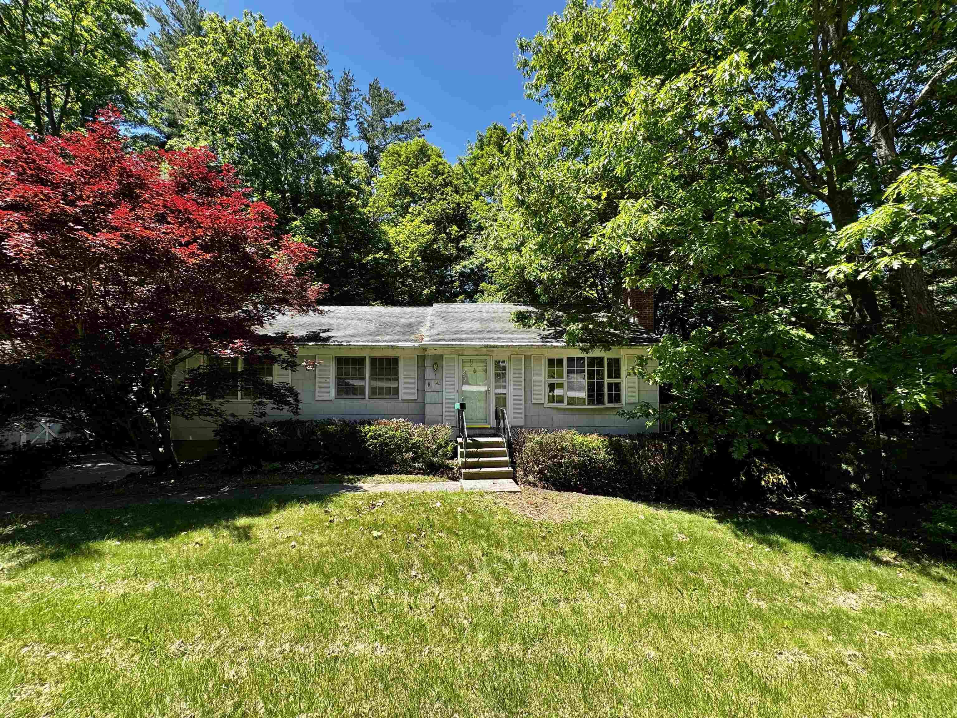 142 Pine Circle Property Photo 2