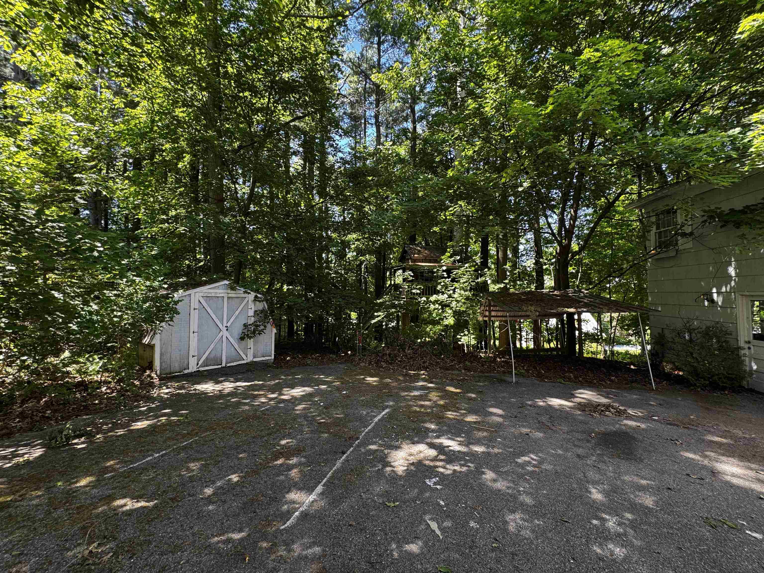 142 Pine Circle Property Photo 10