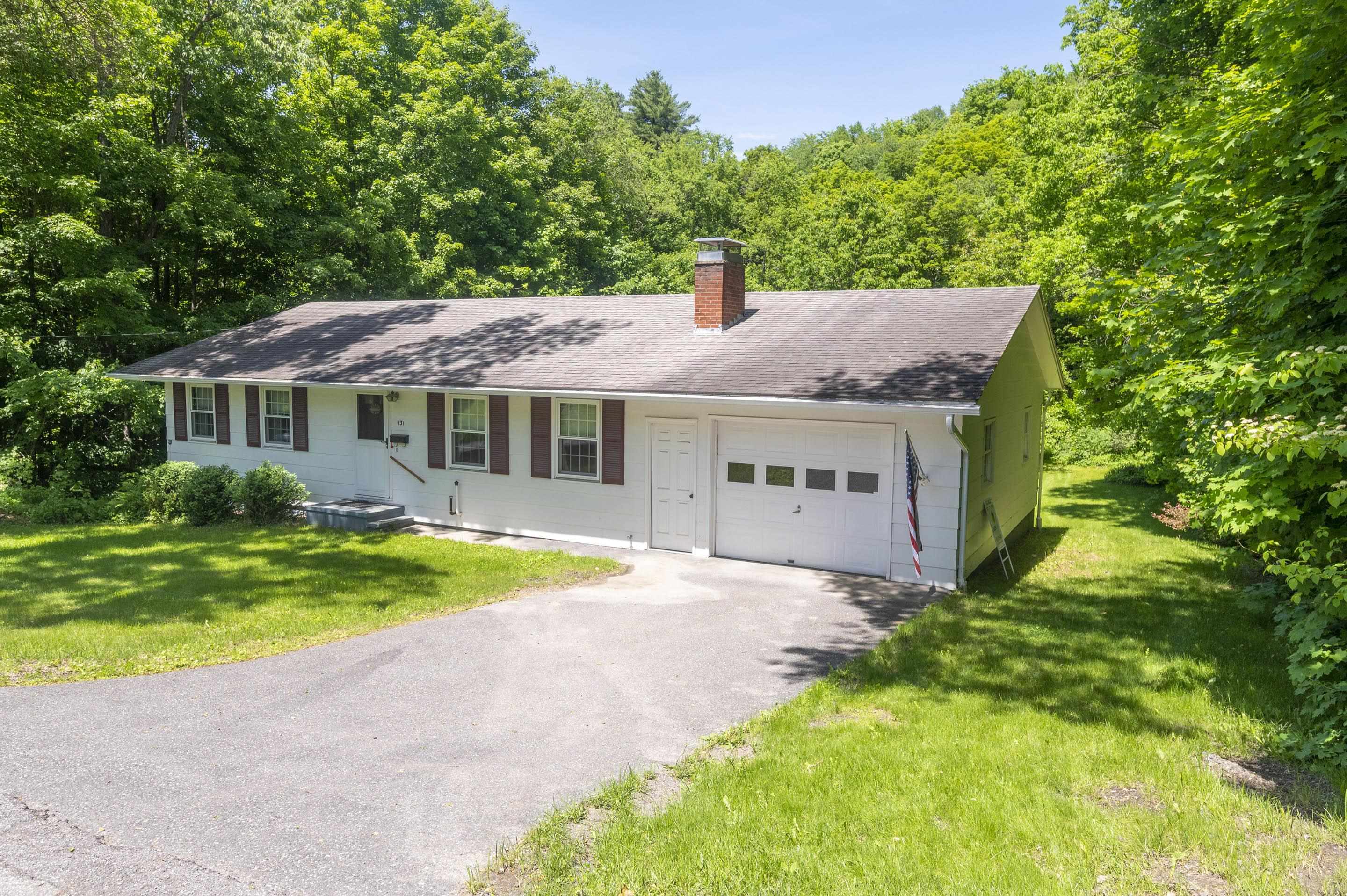 131 Slate Avenue Property Photo 1