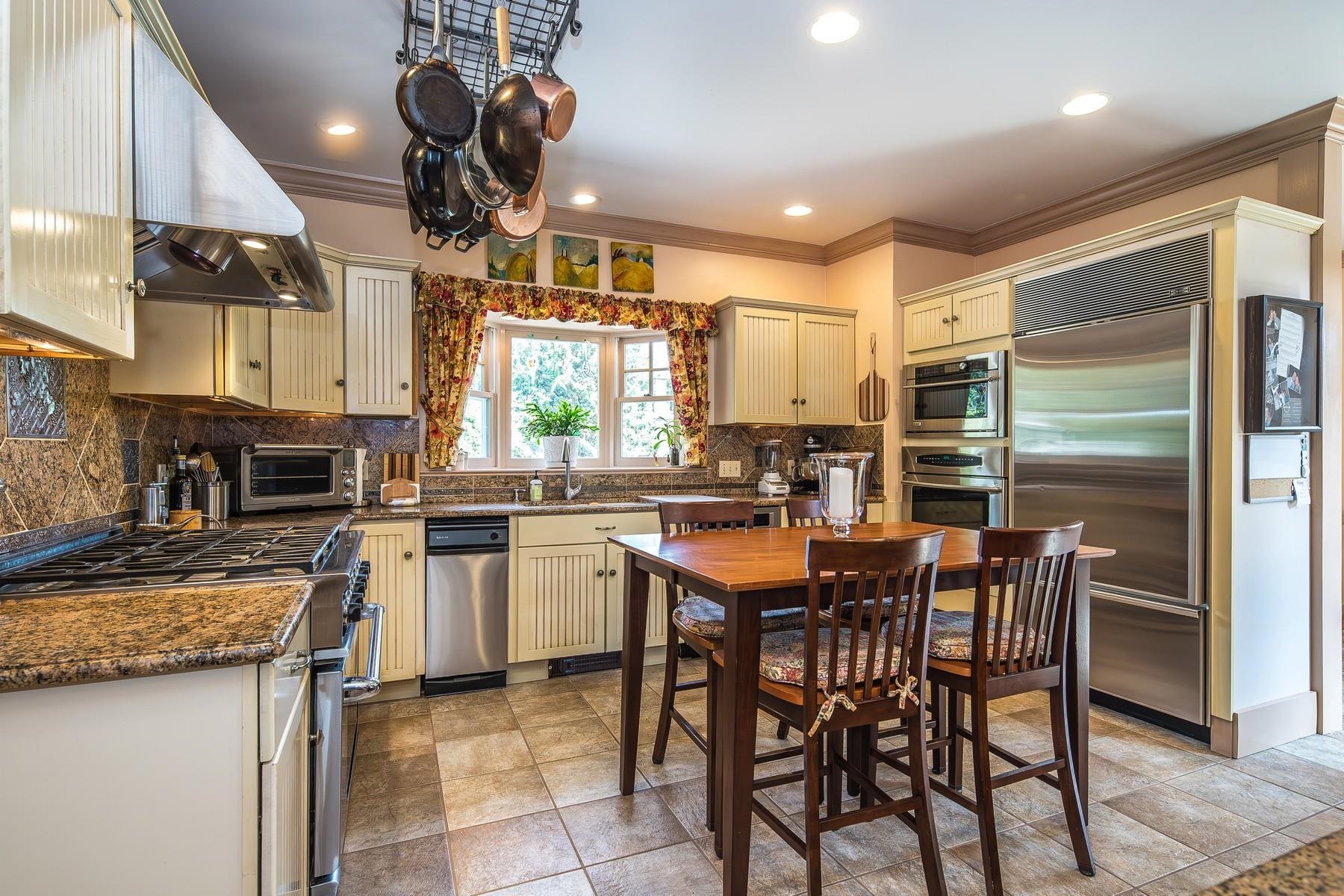50 Pleasant Street Property Photo 12
