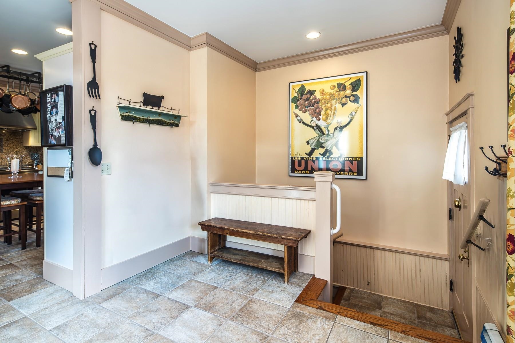 50 Pleasant Street Property Photo 13