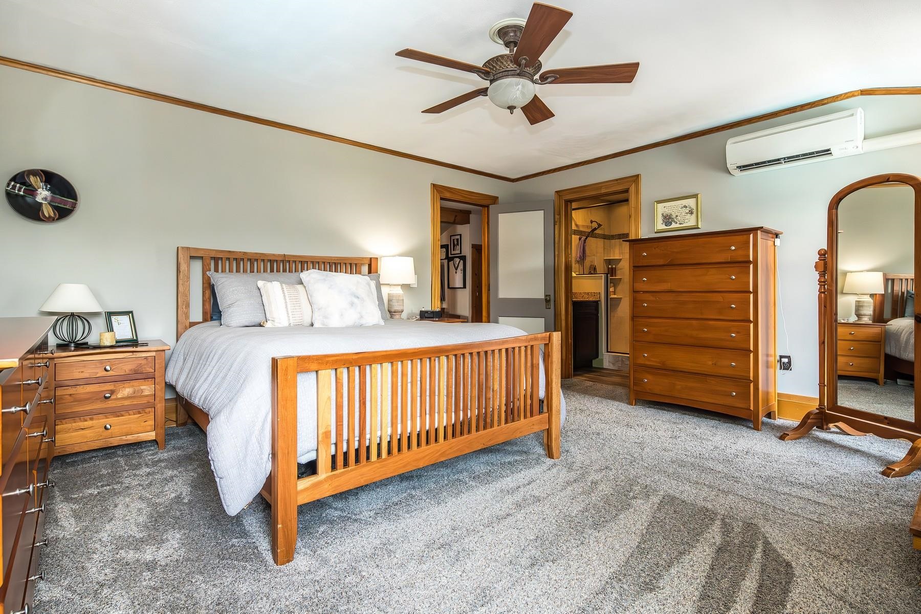 50 Pleasant Street Property Photo 30