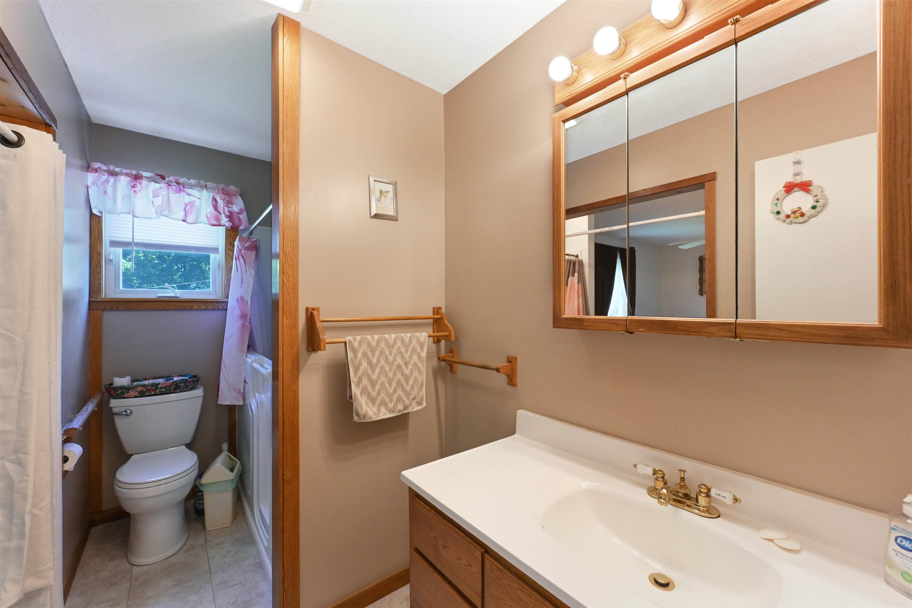 37 Adams Street Property Photo 13