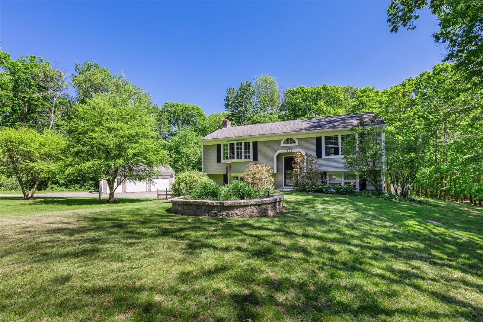 407 Middle Winchendon Road Property Photo 1