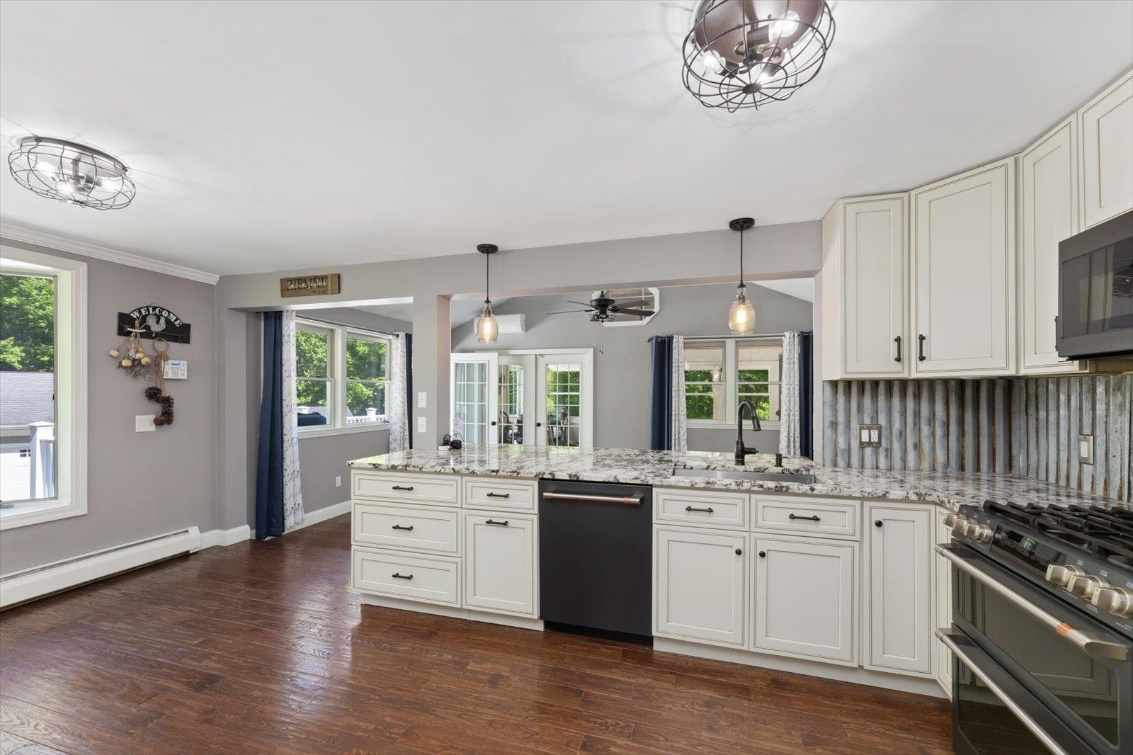407 Middle Winchendon Road Property Photo 6