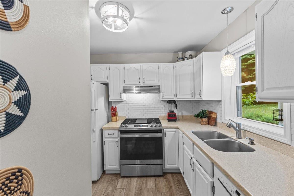 30 Waterwheel Way Property Photo 3