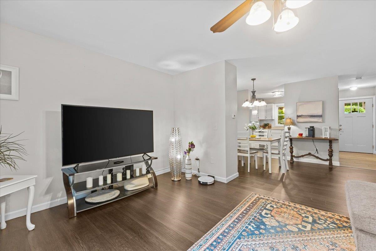 30 Waterwheel Way Property Photo 13