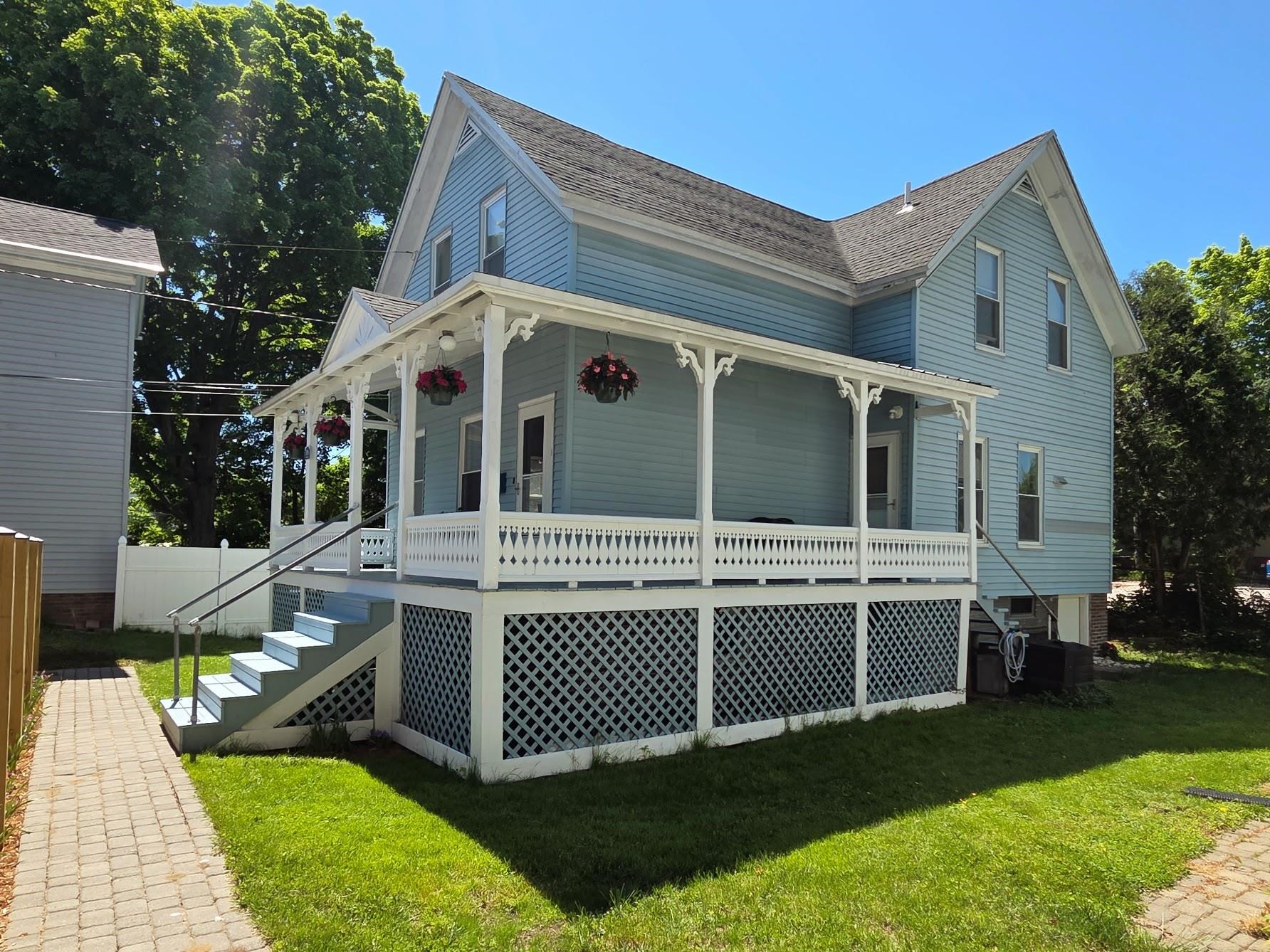 5 1/2 Lyndon Street Property Photo 2