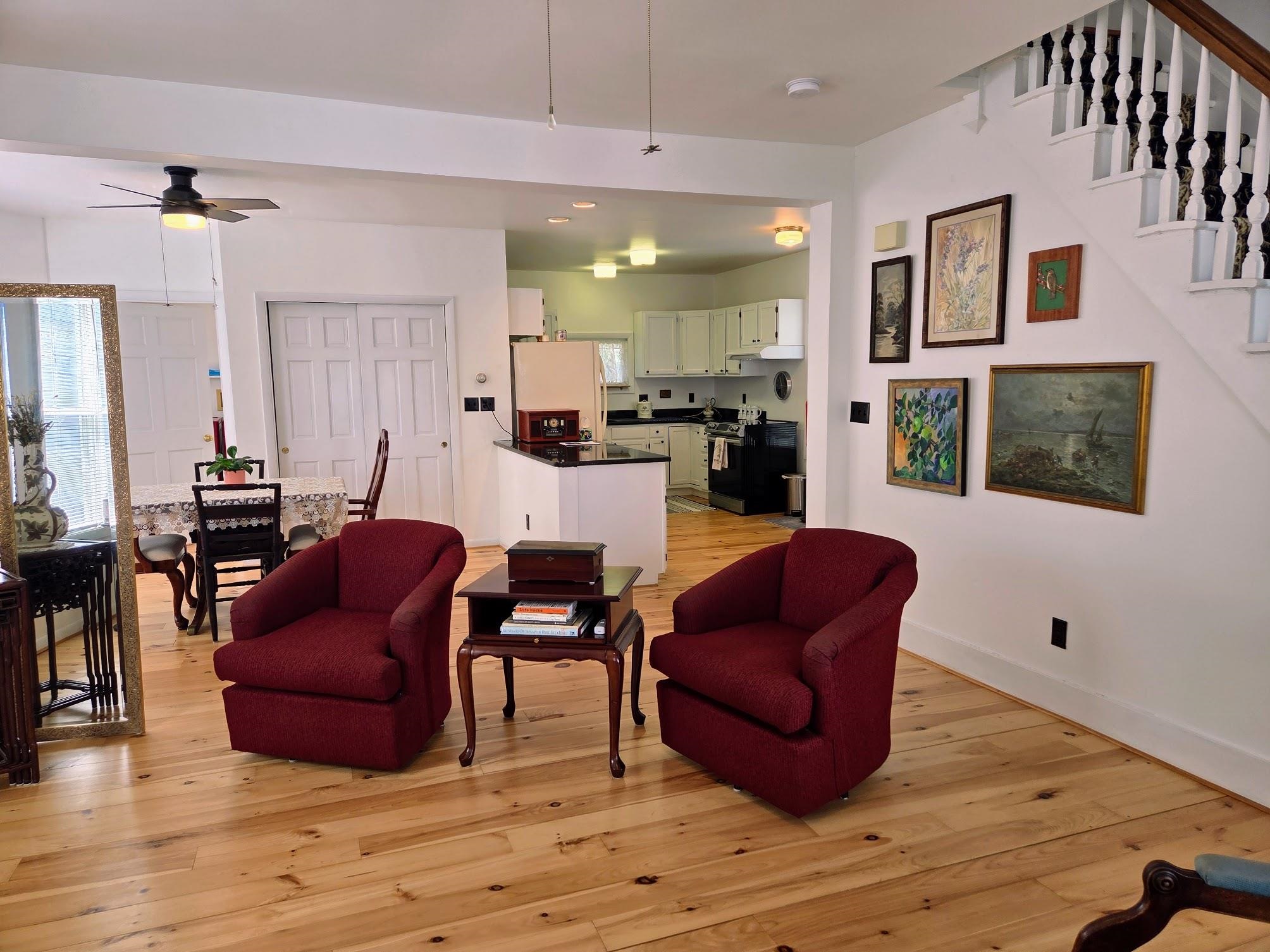 5 1/2 Lyndon Street Property Photo 9