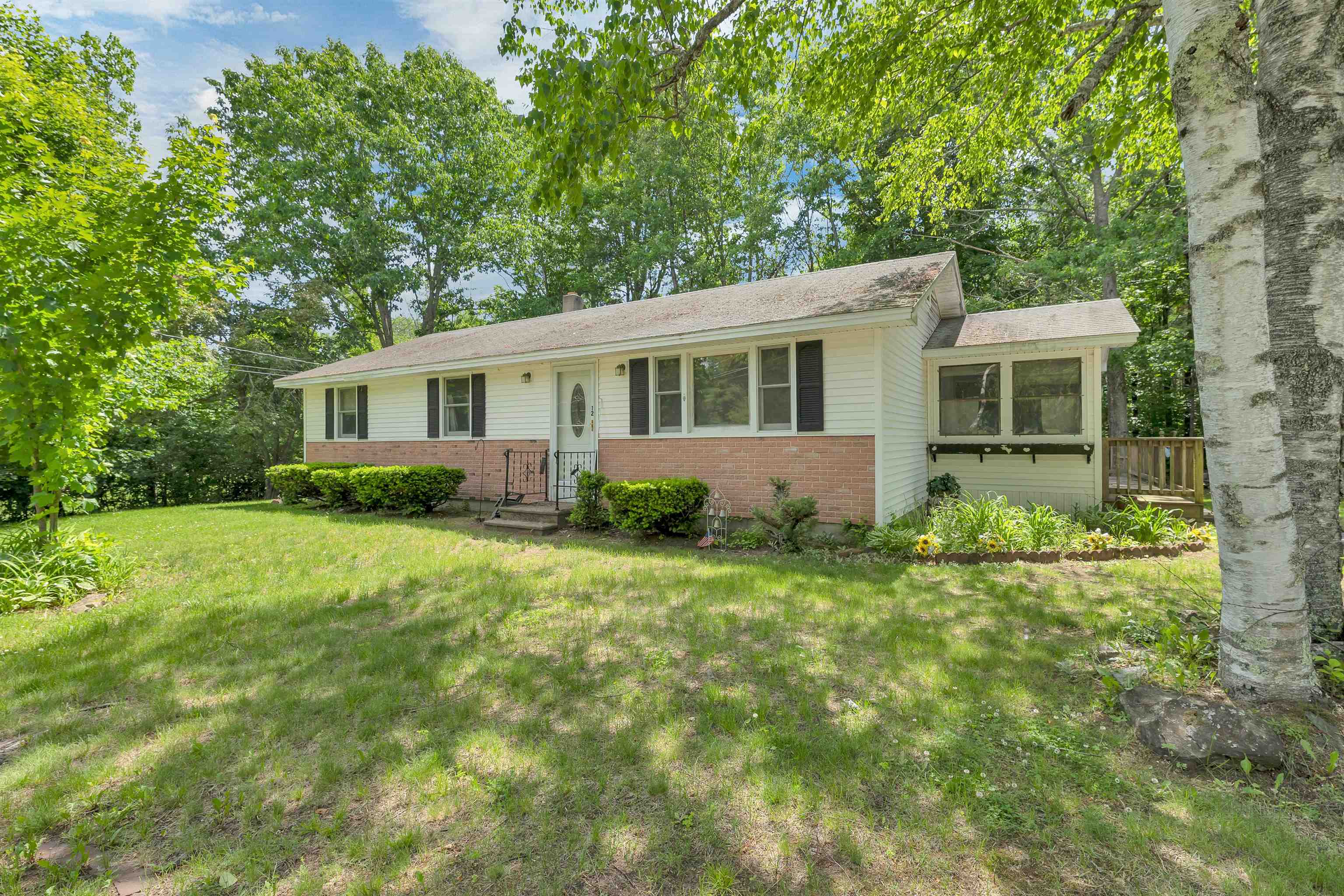 12 Cameron Drive Property Photo 2