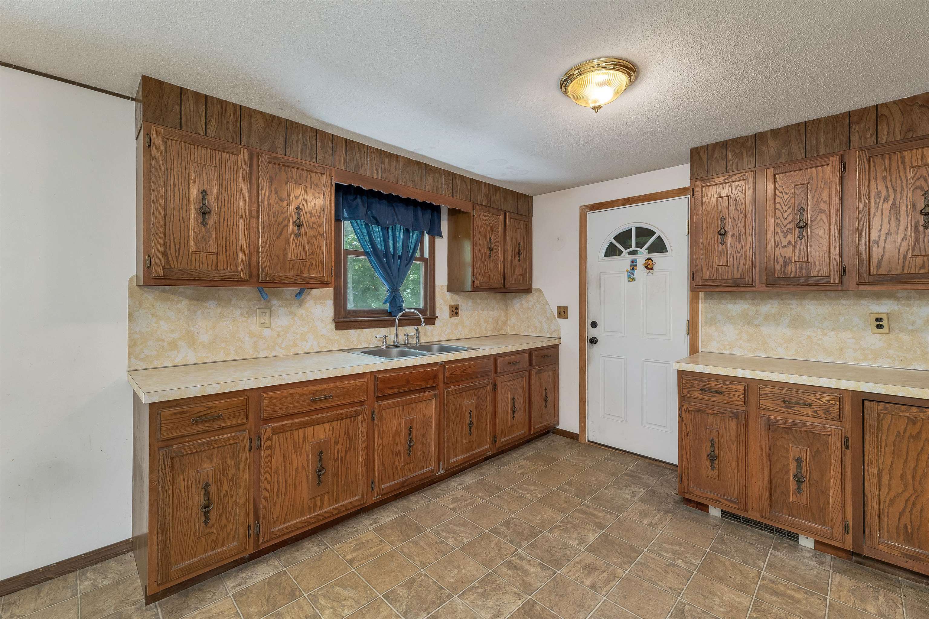 12 Cameron Drive Property Photo 8