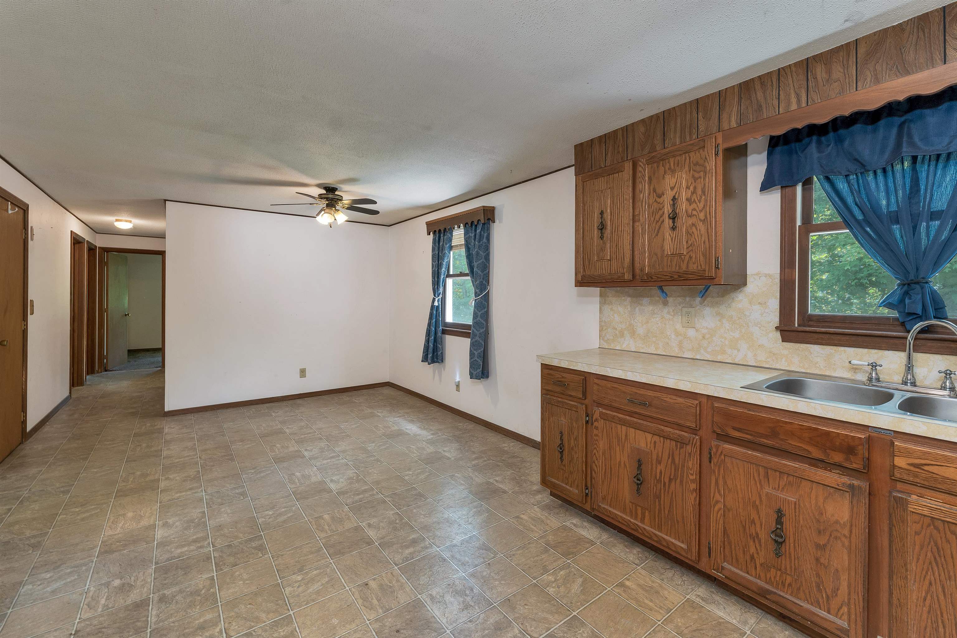 12 Cameron Drive Property Photo 9