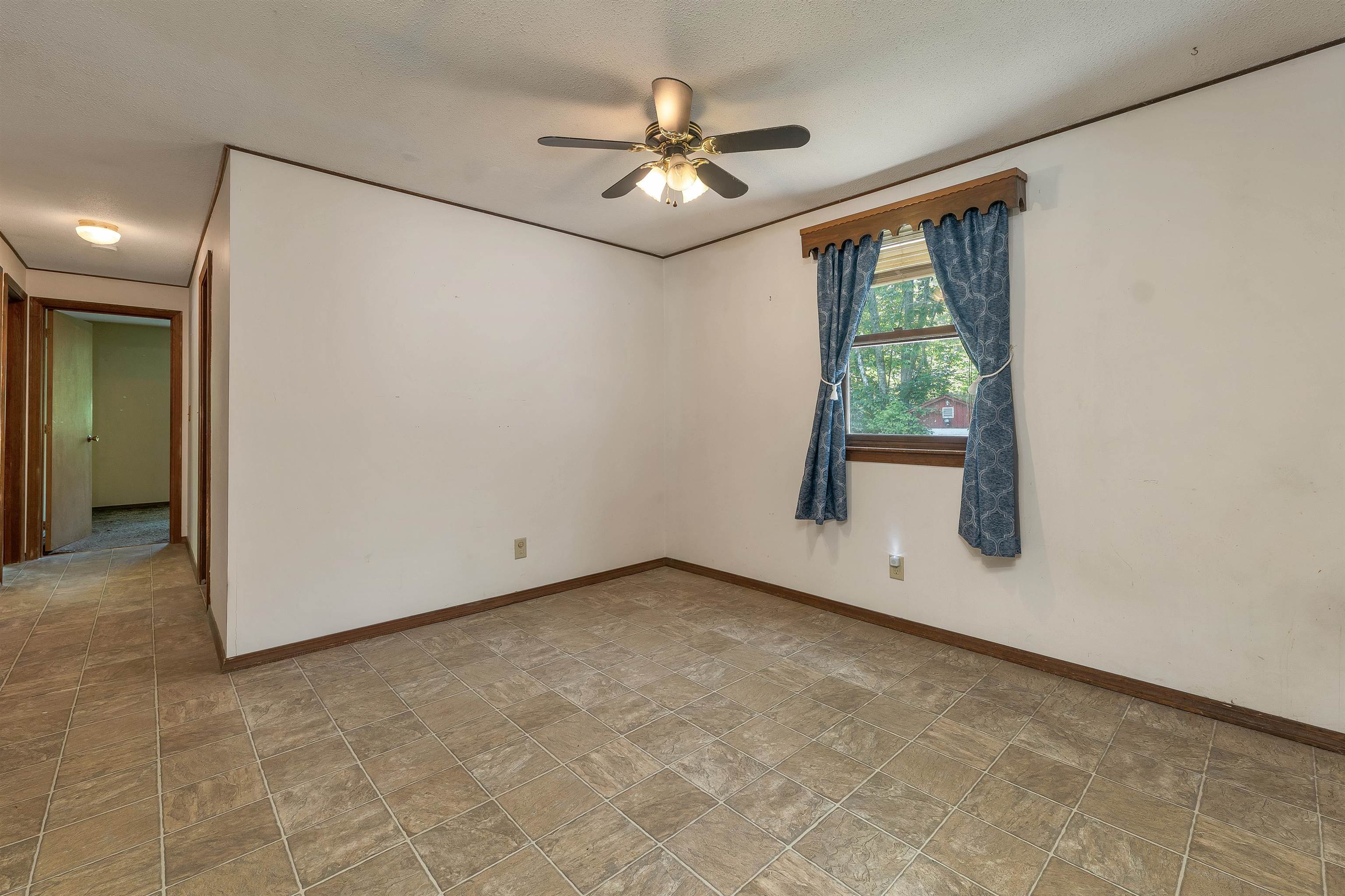 12 Cameron Drive Property Photo 13