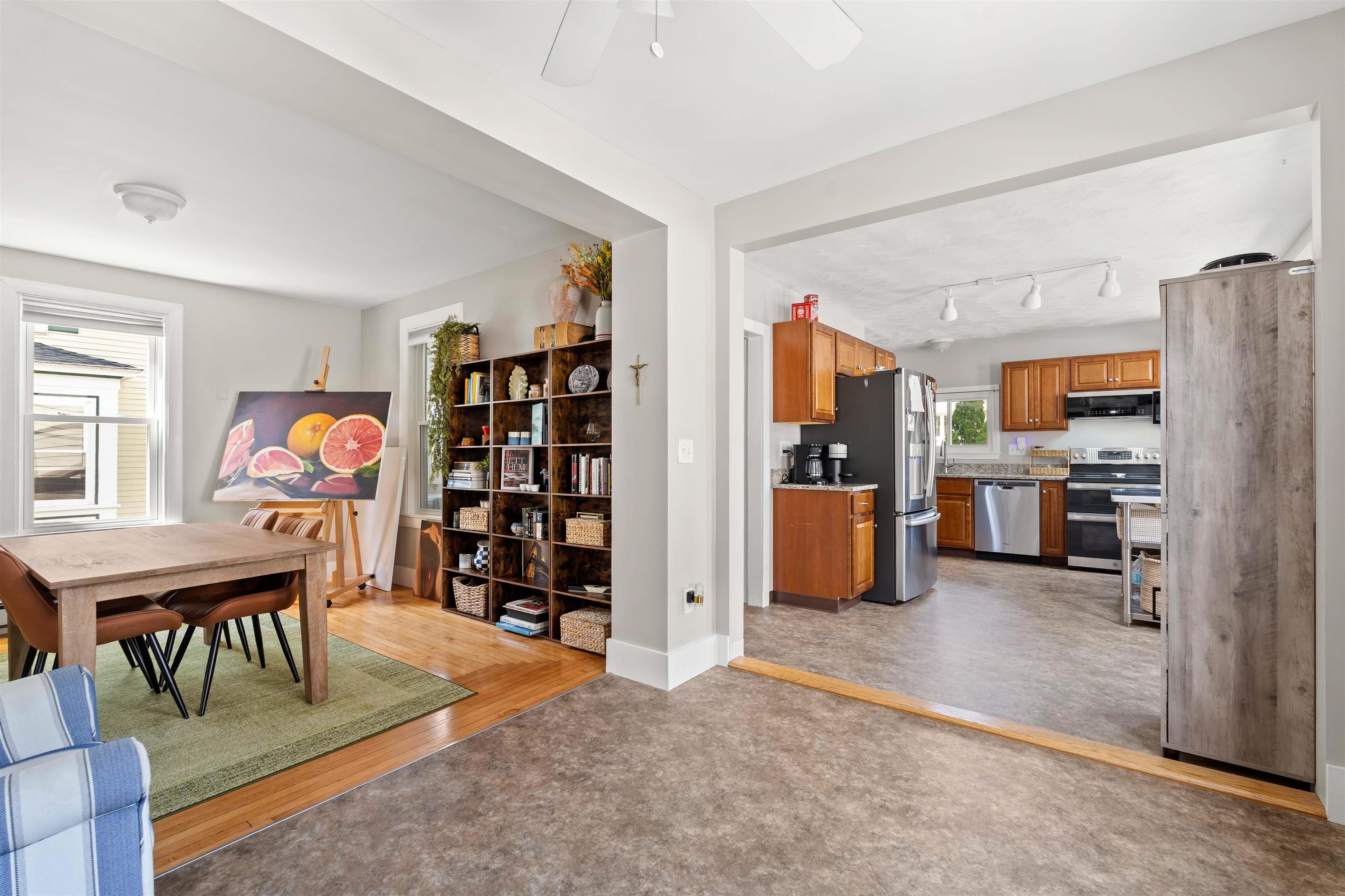 239 Cass Street Property Photo 11