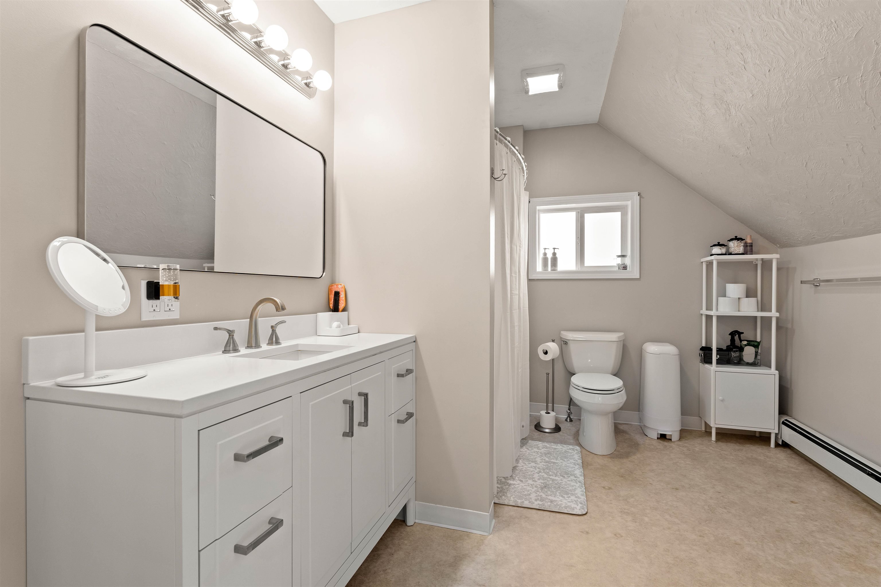 239 Cass Street Property Photo 24