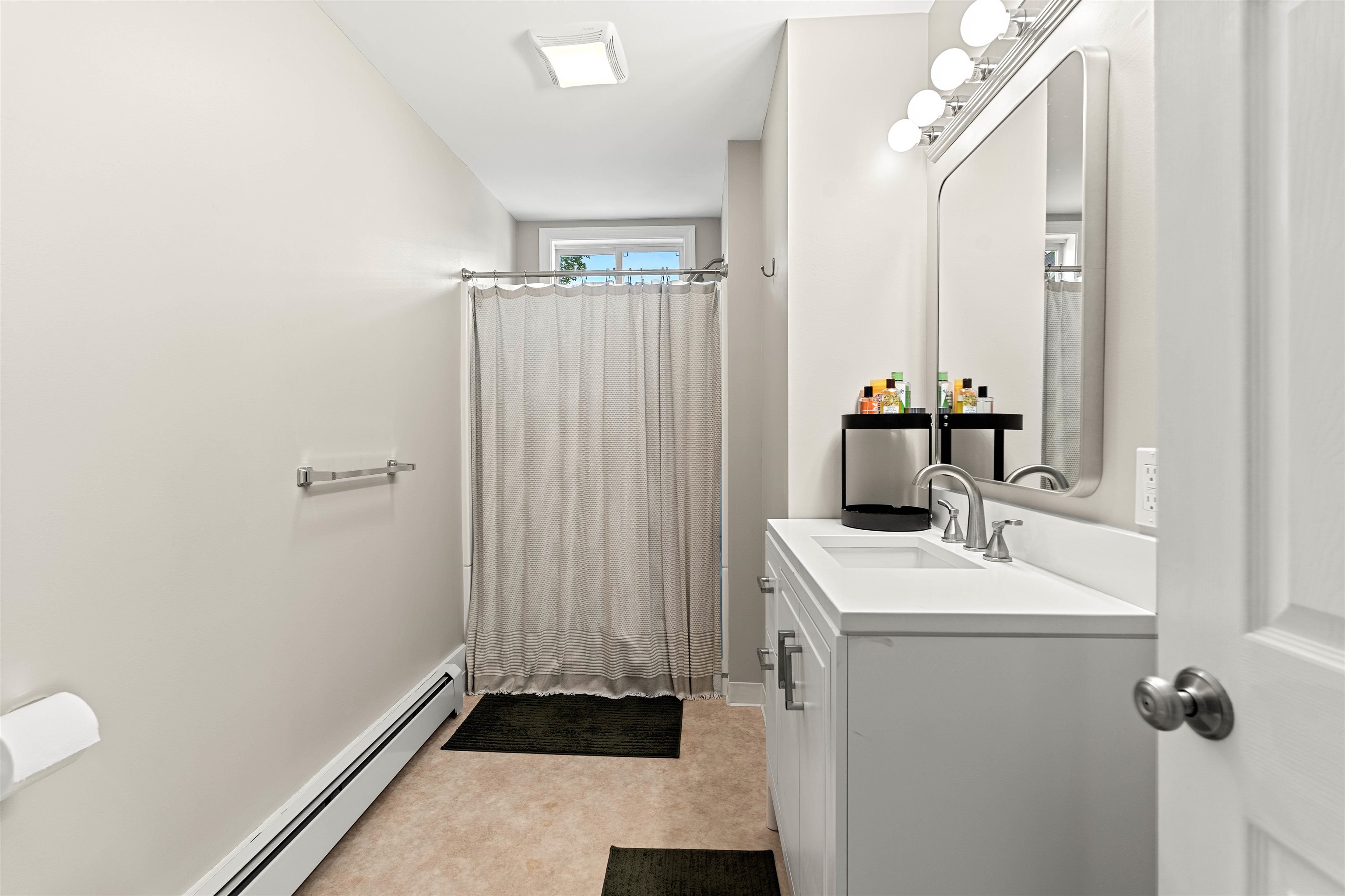 239 Cass Street Property Photo 27