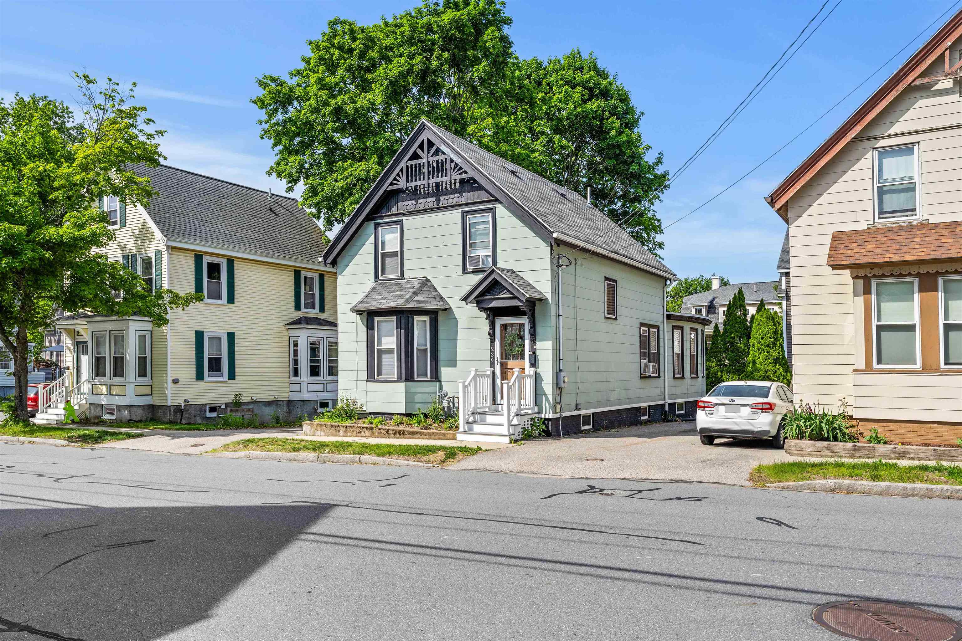 239 Cass Street Property Photo 37