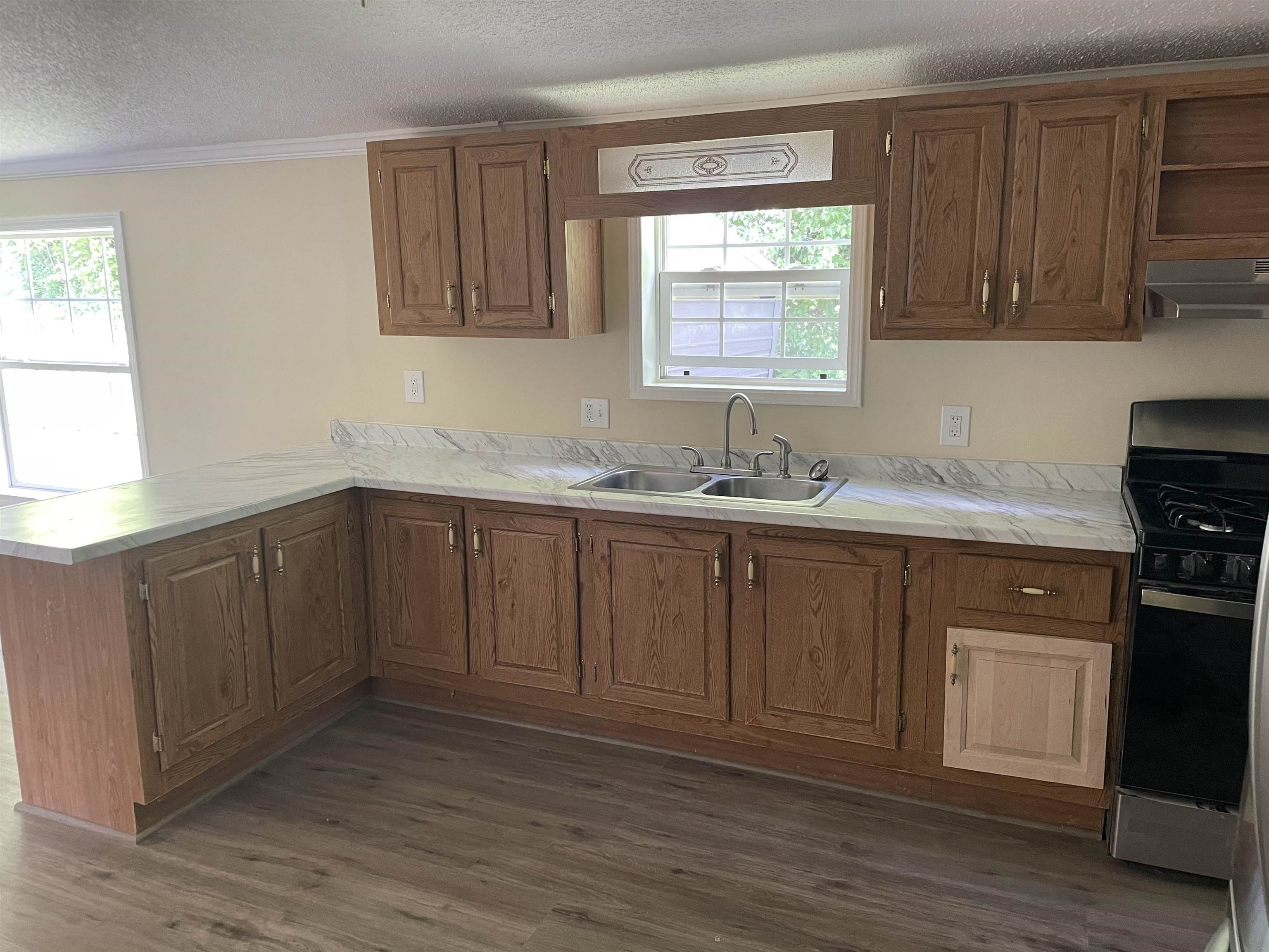 409 Seaver Road Property Photo 3
