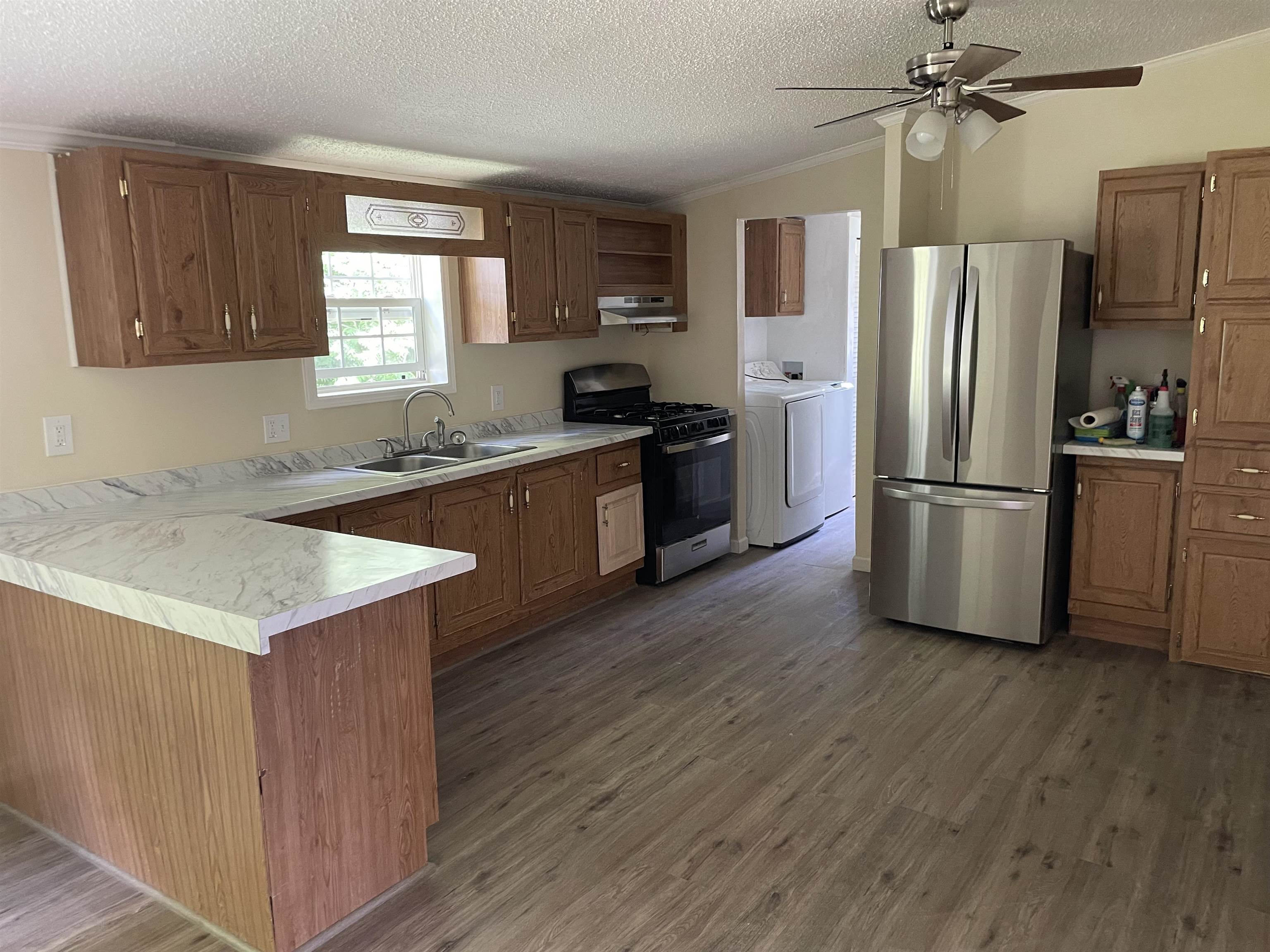 409 Seaver Road Property Photo 4