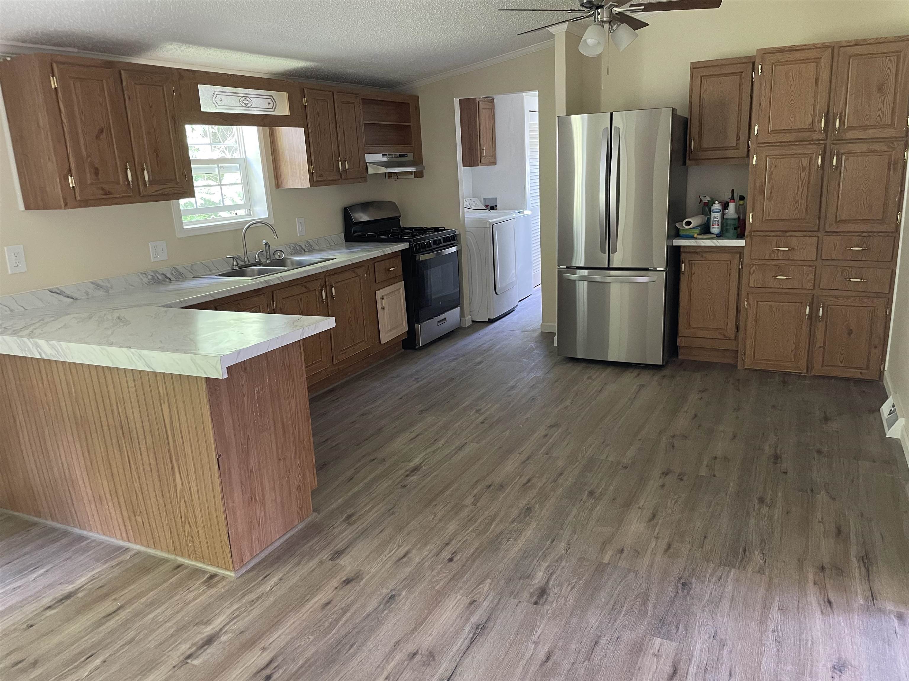 409 Seaver Road Property Photo 5