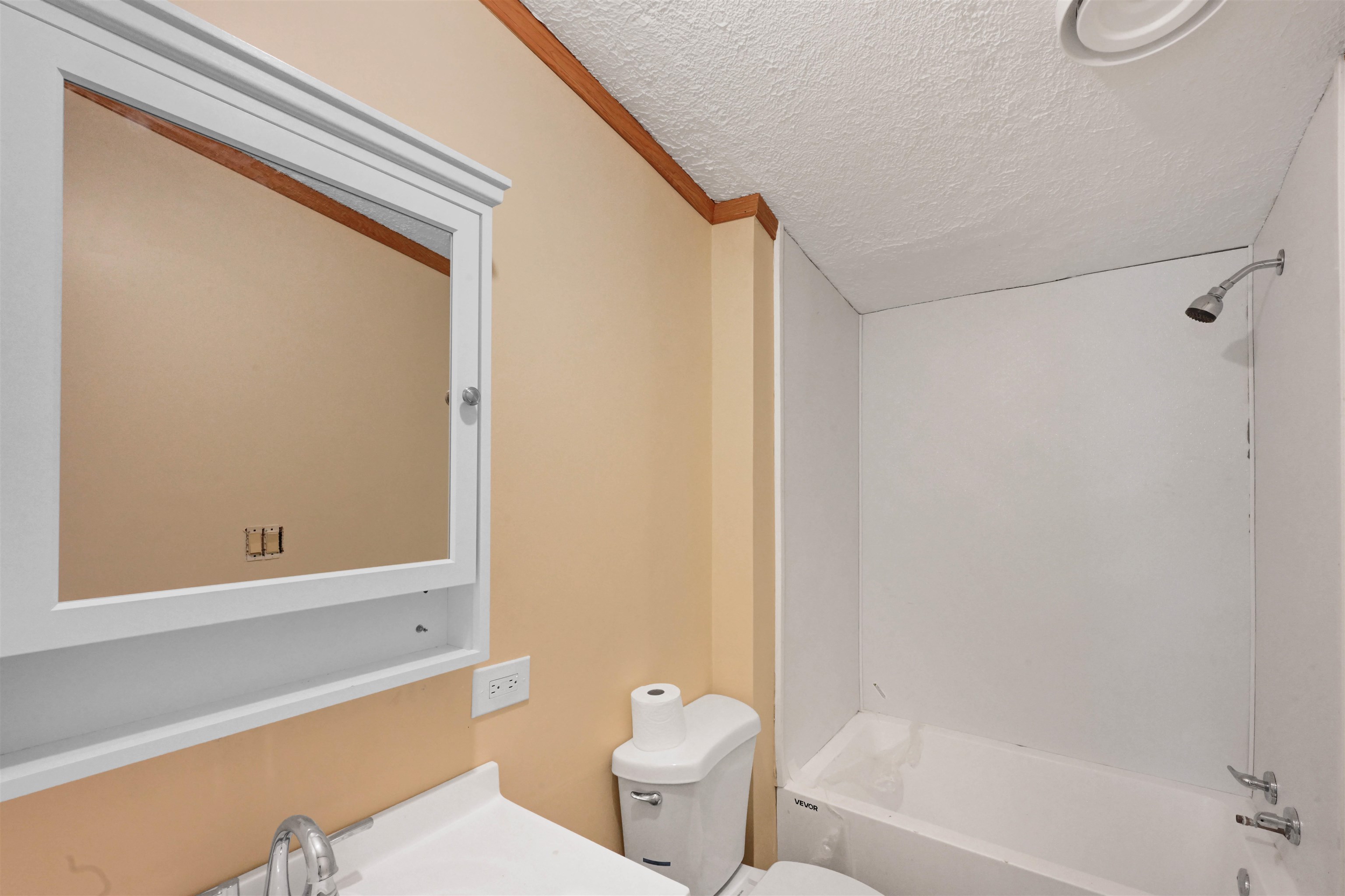 409 Seaver Road Property Photo 11
