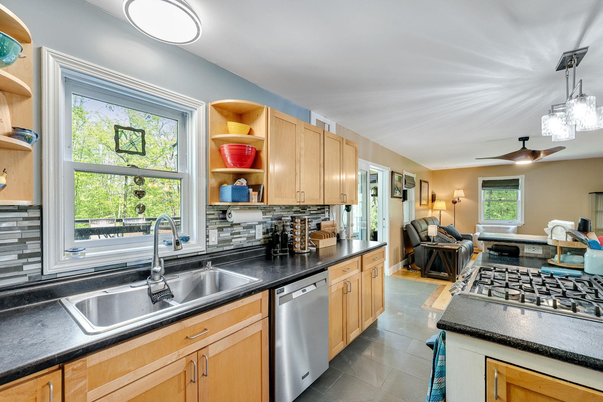 49 Edgewater Terrace Property Photo 23