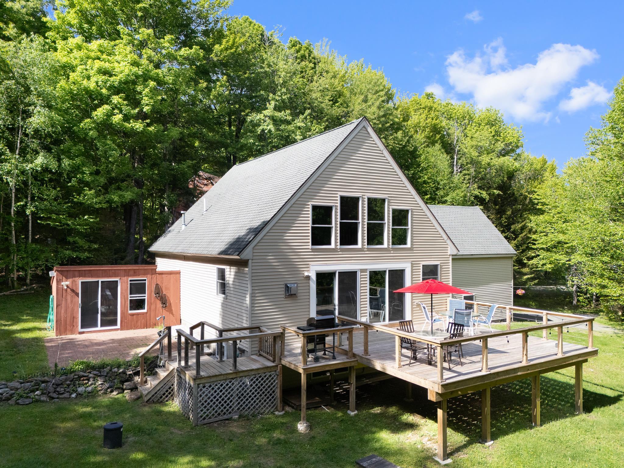 8 Deer Run Property Photo 1