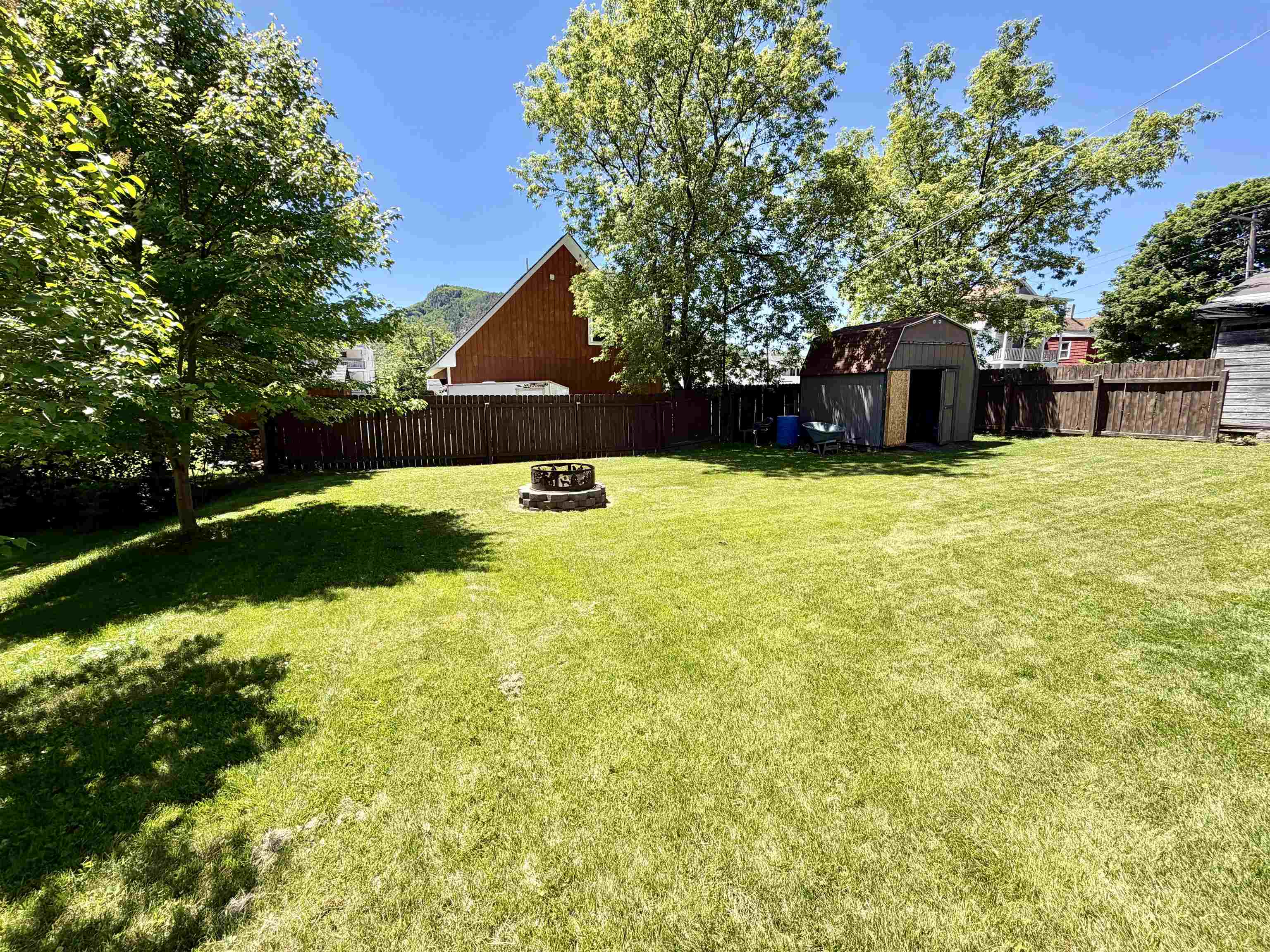 319 Church Street Property Photo 3
