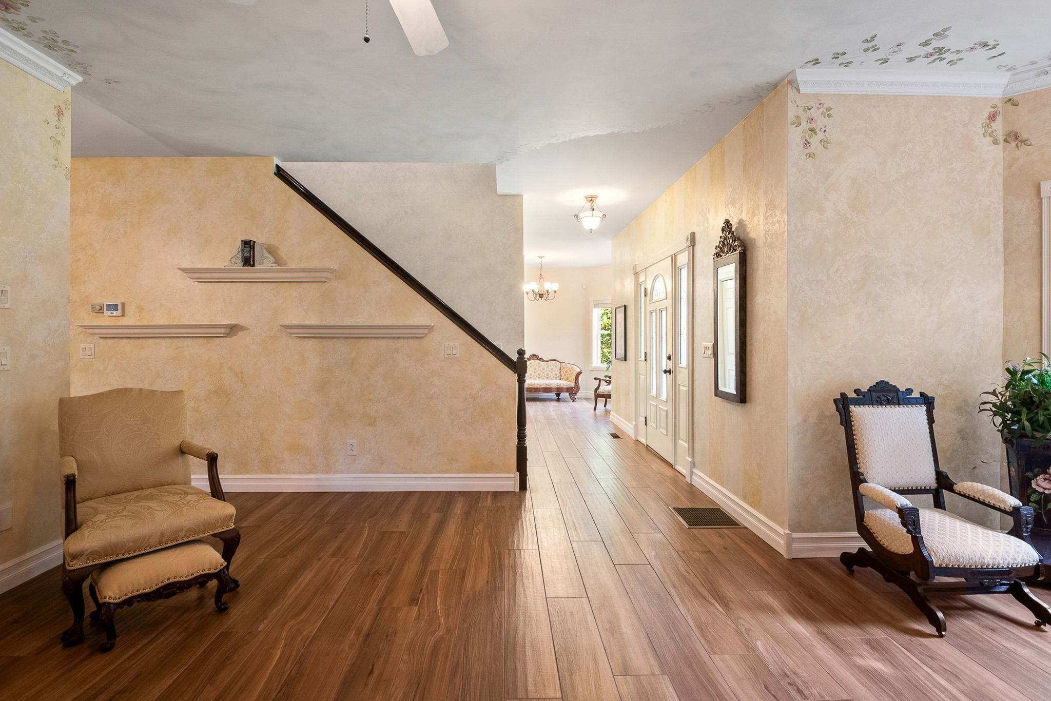 995 Dorset Street Property Photo 4